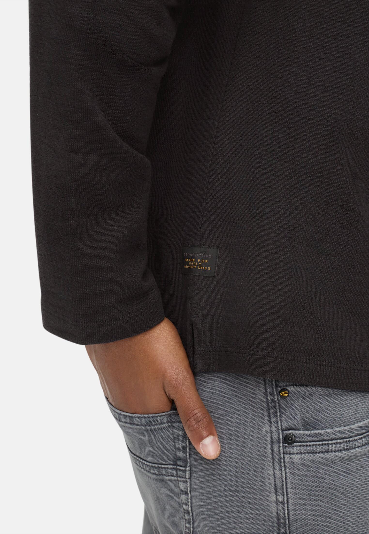 camel active Herren Henleyshirt aus Reiner Baumwolle