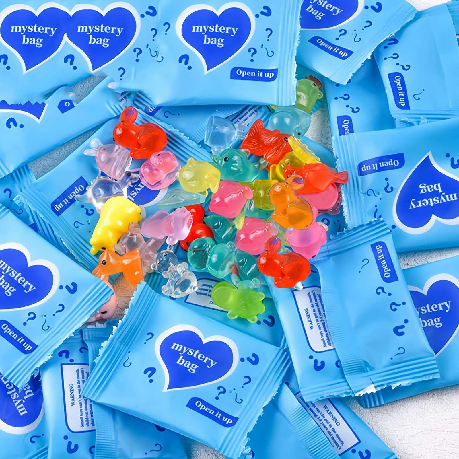 100pcs Mini Glow in The Dark Animal Resin Models,Mystery Resin Animals Small Luminous Figures DIY Fairy Garden House Micro Landscape Aquarium Decor Random Design