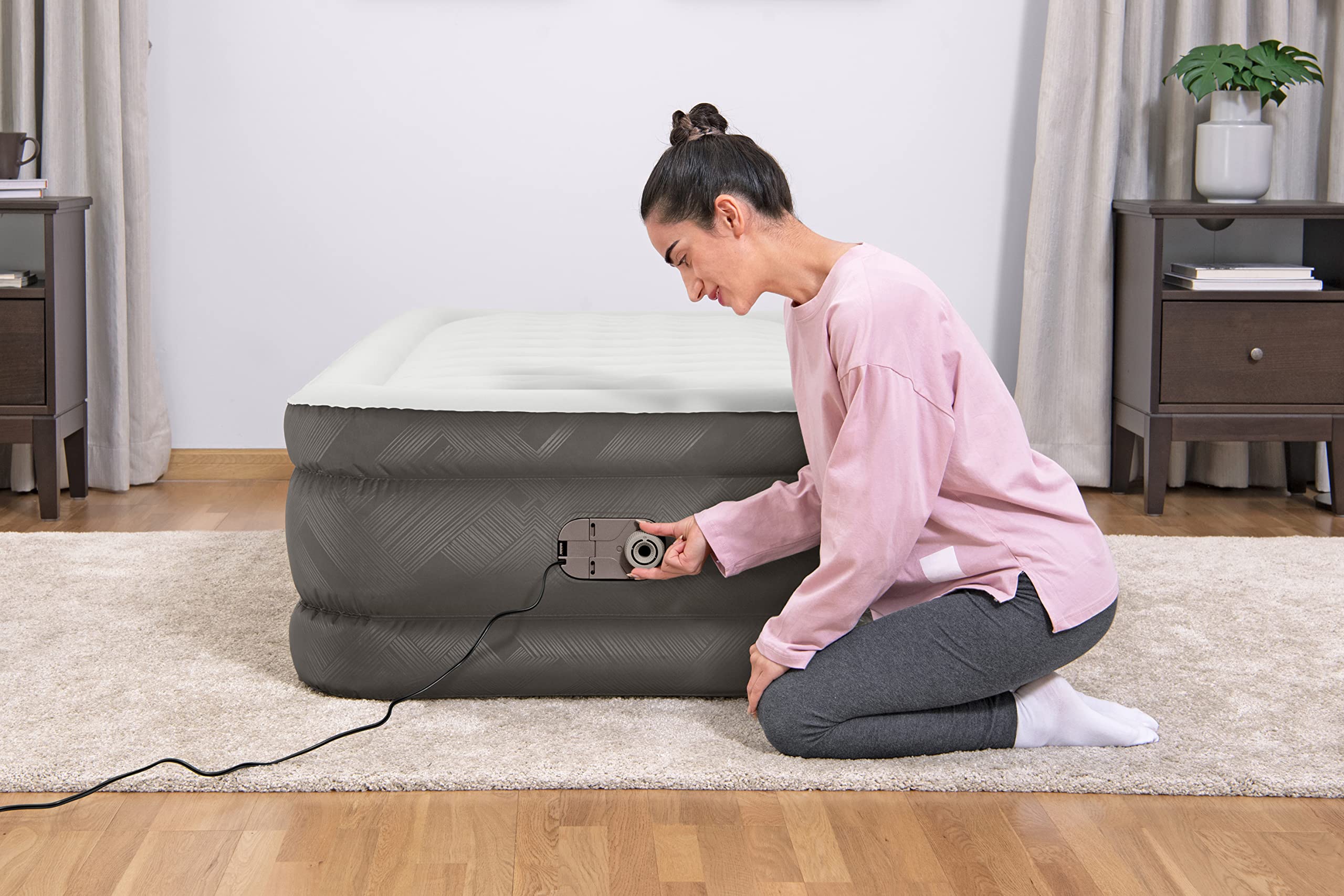 75" x 38" x 18"/1.91m x 97cm x 46cm Fortech Air Mattress Twin Built-in AC pump