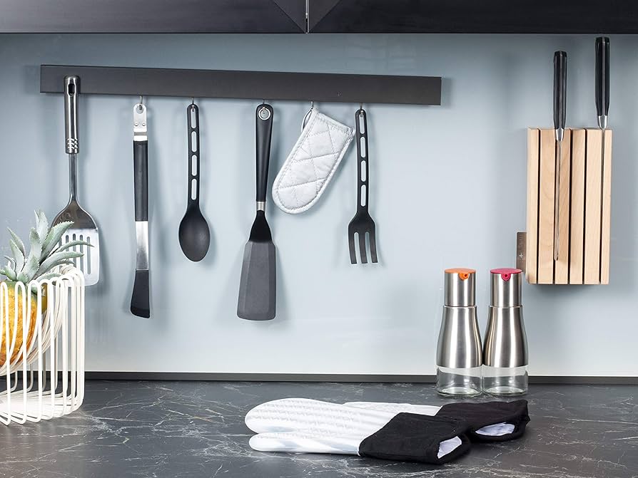 ル・クルーゼ　スキレット　ハンドルカバー　マットブラック Amazon｜[ ル・クルーゼ ルクルーゼ ] Le Creuset 片手鍋 ソース