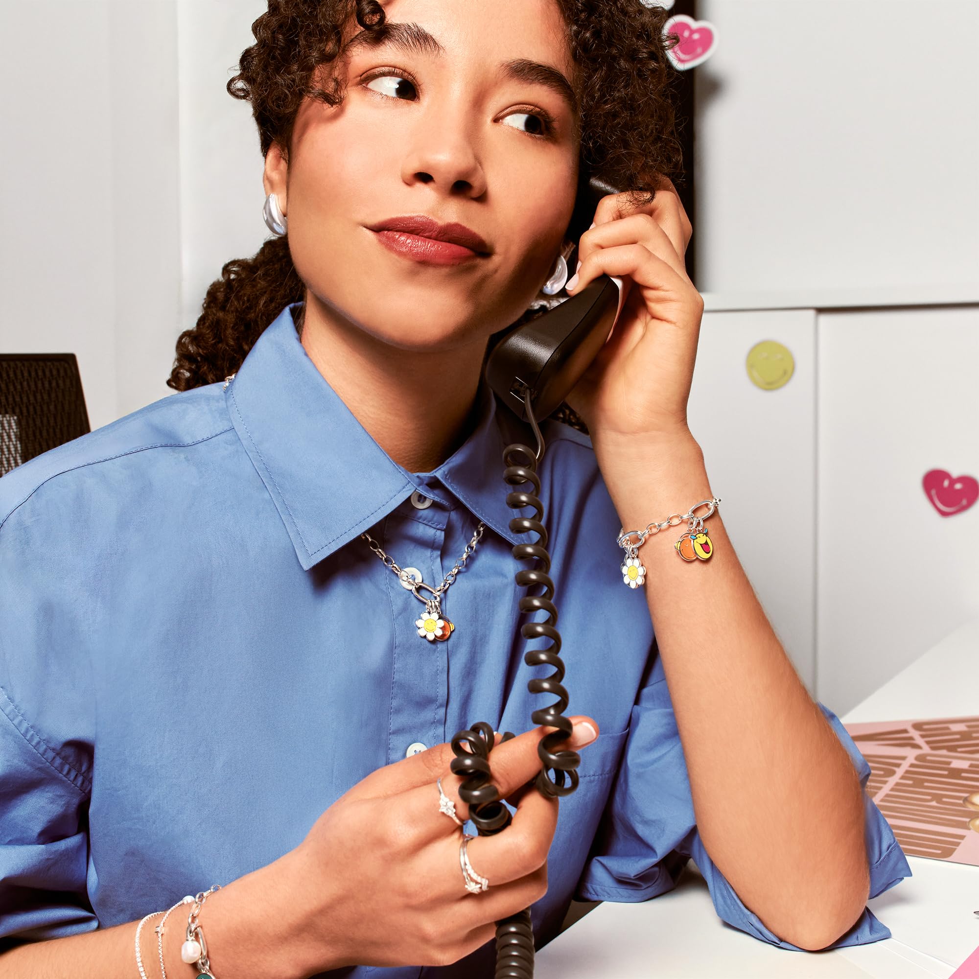 THOMAS SABO SMILEYWORLD® Daisy Charm-Anhänger Connect Silber Recyceltes 925 Silber, Geschw., Kaltemail