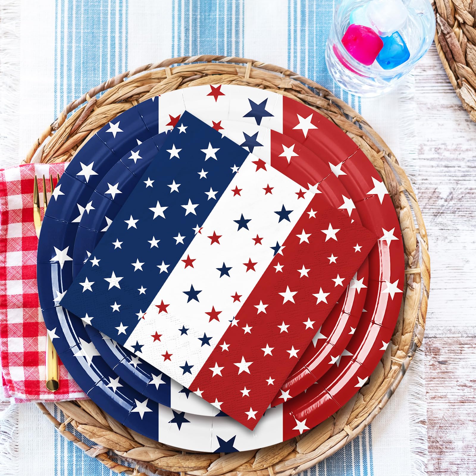 Whaline Set di stoviglie per feste patriottiche da 96 pezzi, con piatto di carta, tovaglioli, tazza rossa, bianca, blu, stella, 4 luglio, stoviglie usa e getta per 24 ospiti, decorazione da tavolo per