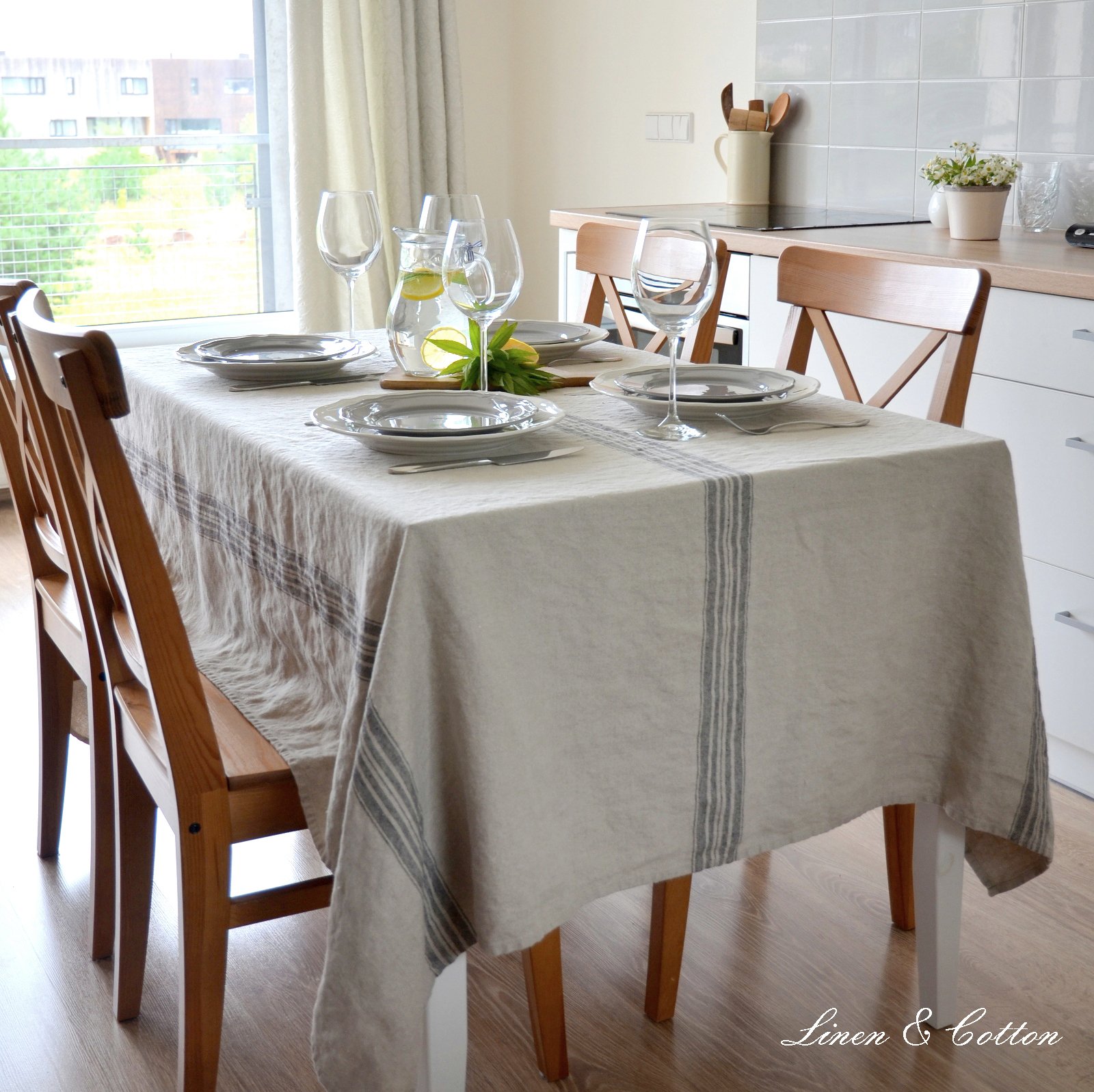 Linen & Cotton Vintage Shabby Chic Rustique Nappe de Table en Tissu Provence - 100% Lin Lavé, Beige Naturel Noir (136 x 250 cm) Rayée Épaisse Champetre Rectangulaire Grande pour Maison Cuisine Noël