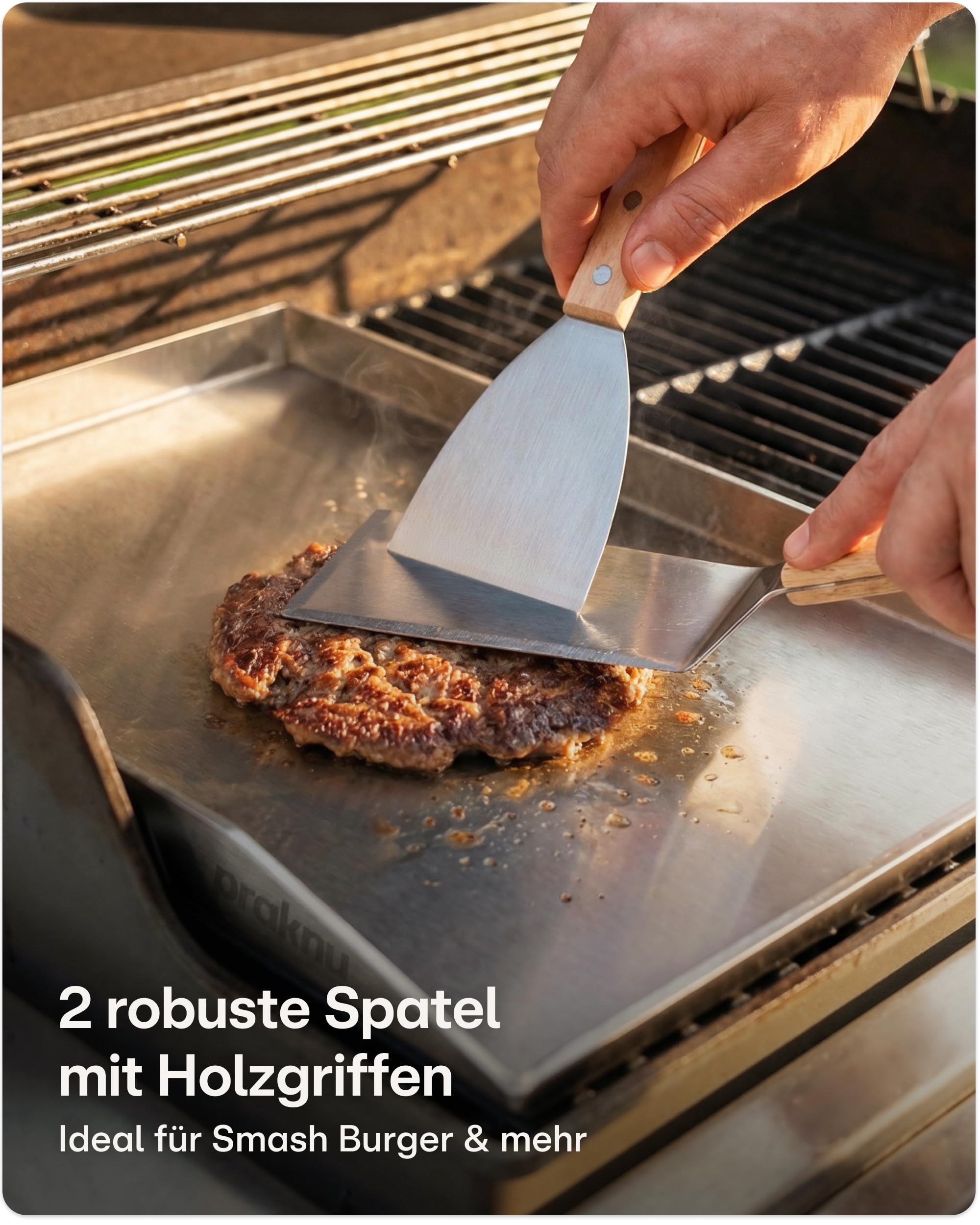 Praknu Plancha Grillplatte Edelstahl (30x40 cm) – Plancha für Gasgrill mit Fettablauf – Teppanyaki Grillplatte inkl. 2 Spatel – Grillplatte für Gasgrill & Holzkohlegrill – Rostfreie Plancha für Grill