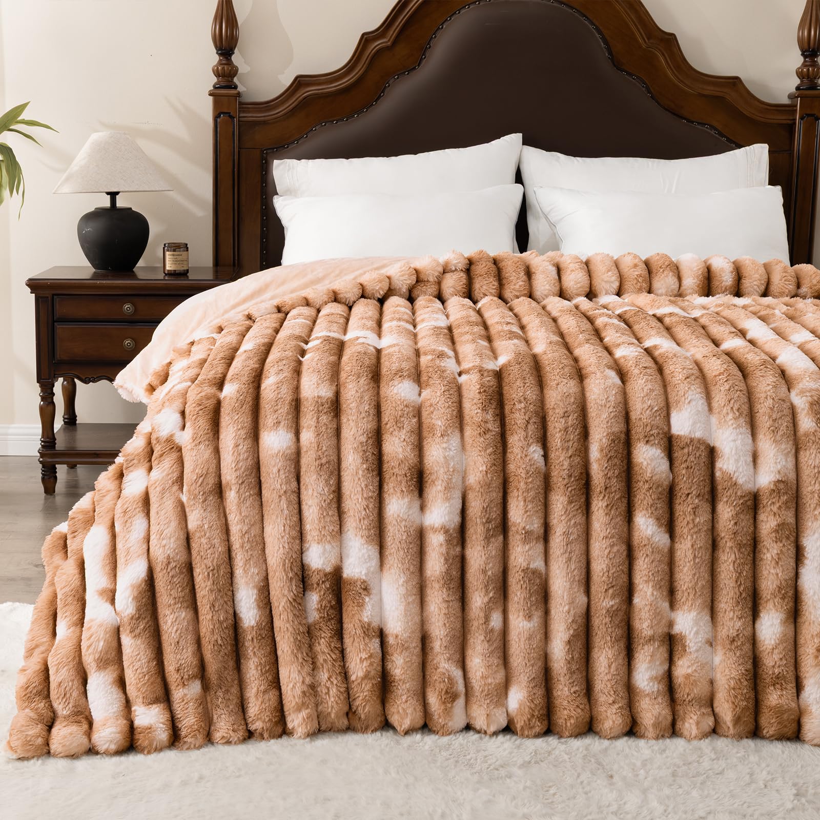 Vamcheer Manta para Sofá 230 × 230 cm, Súper Suave, Doble Cara | Efecto Pelo de Conejo, Esponjosa, Lavable y Fácil de Cuidar, para Sofá, Cama y Dormitorio,Marrón