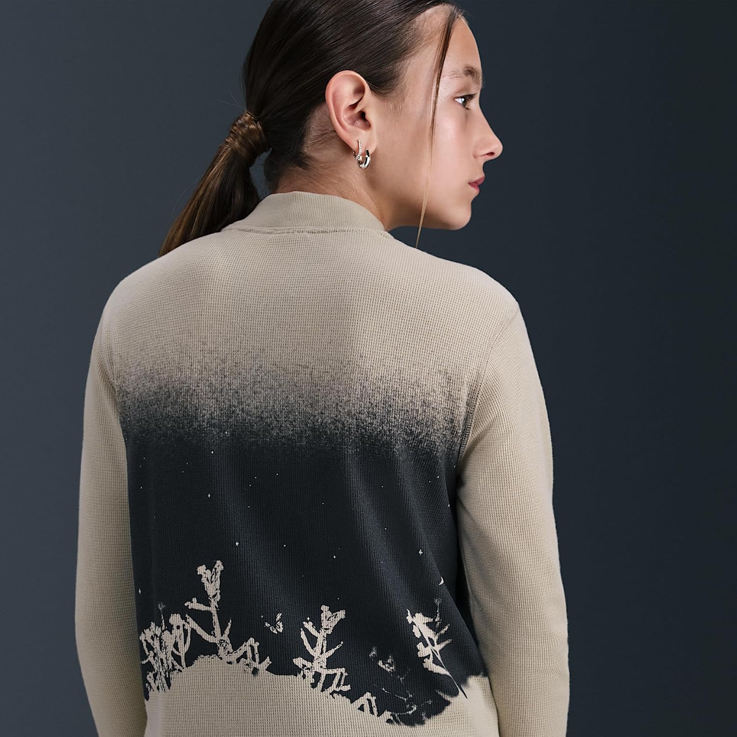 Nike ACG Big Kid's Long-Sleeve Waffle Top (Desert Khaki/Summit White)