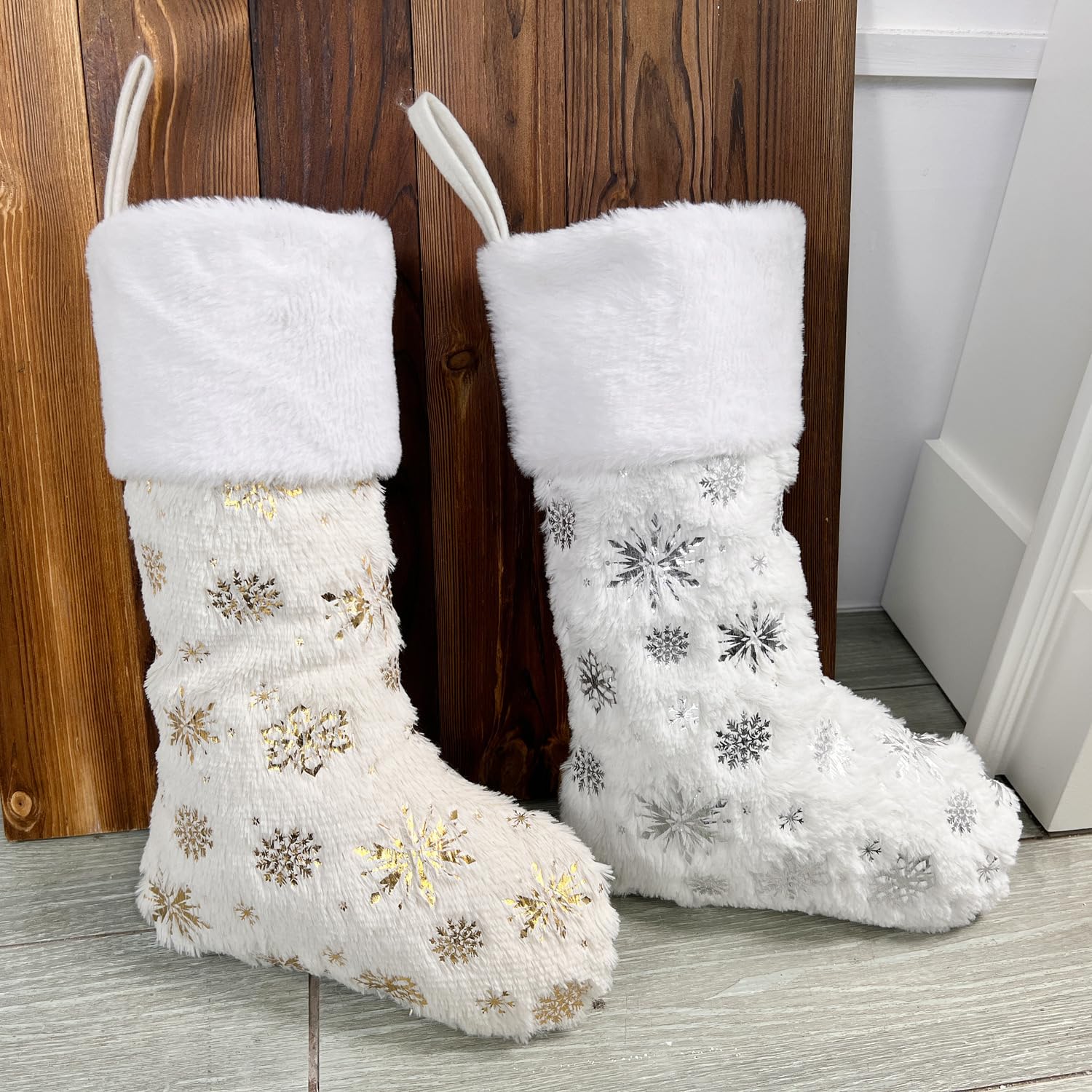 2024 New Nikolausstiefel mit Name 4er Set Weihnachtsstrumpf Nikolausstiefel zum Befüllen und Aufhängen Kamin Christmas Stocking Personalized Groß Deko Ideale Weihnachtsdekoration Weiß