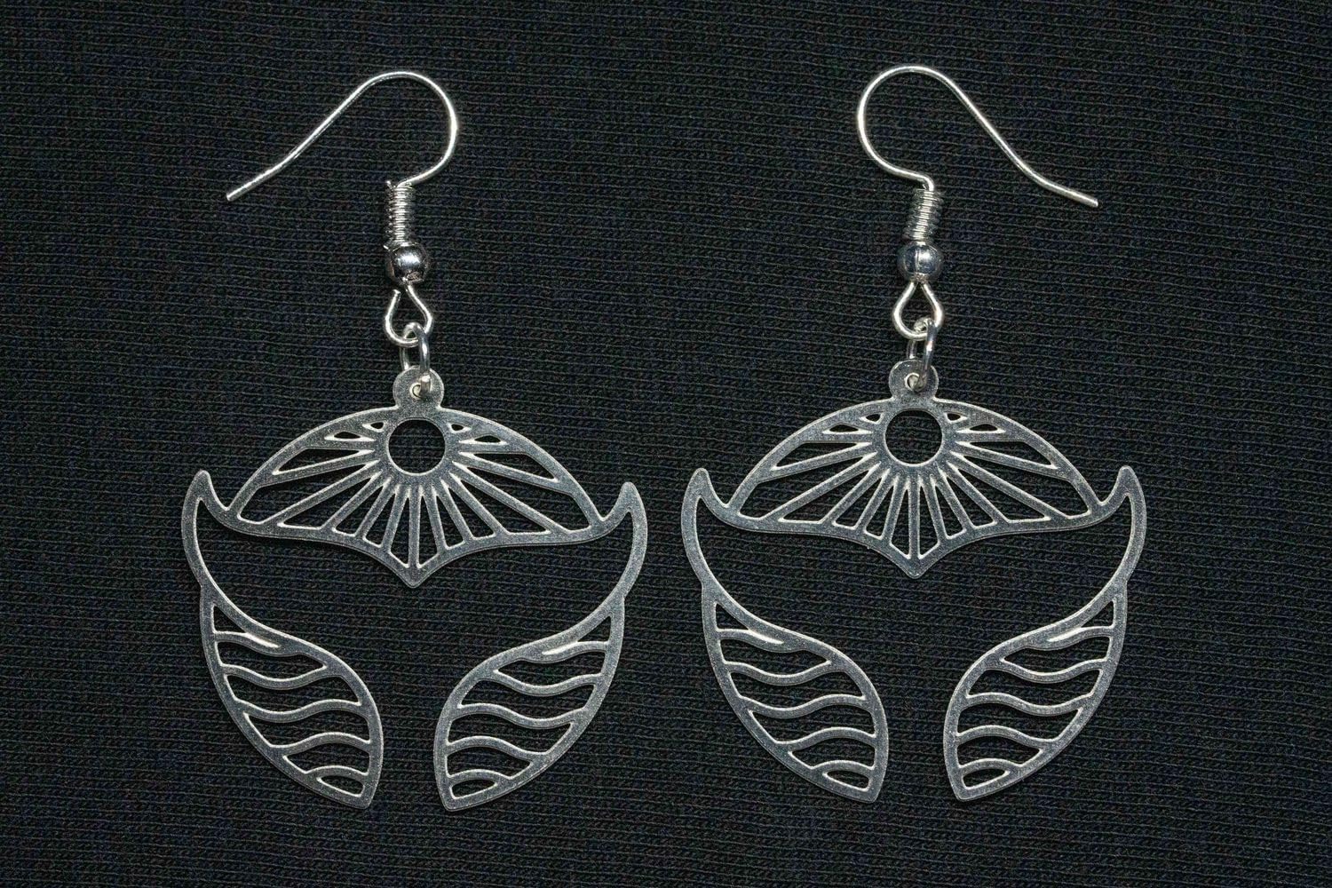 Whale fin earrings miniblings pendant ocean dolphin fin stainless steel round silver