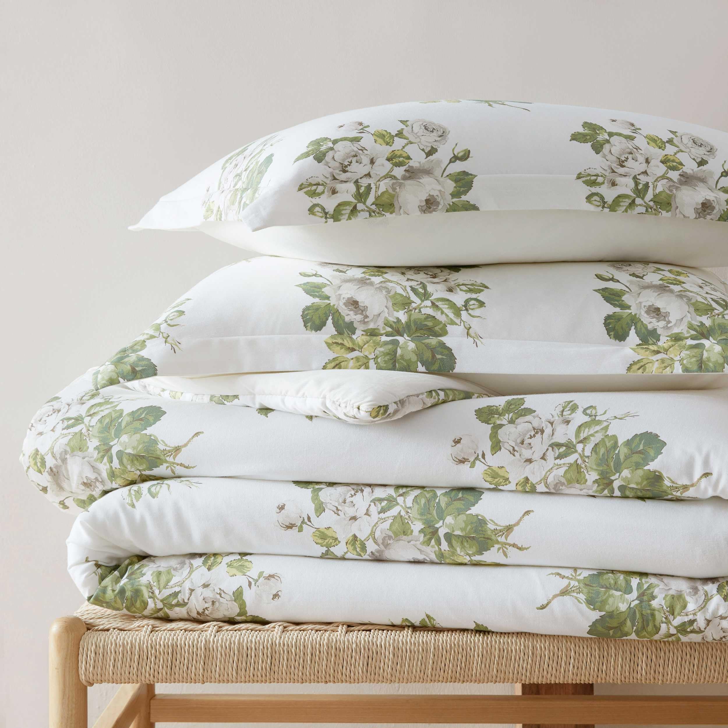 Martha Stewart フル/クイーン掛け布団カバー Amazon.com: Martha Stewart - Queen Duvet Cover Set, Smooth Sateen