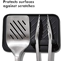 Vista 3 de OXO Good Grips - Herramientas de asar a la parrilla, reposo, color negro