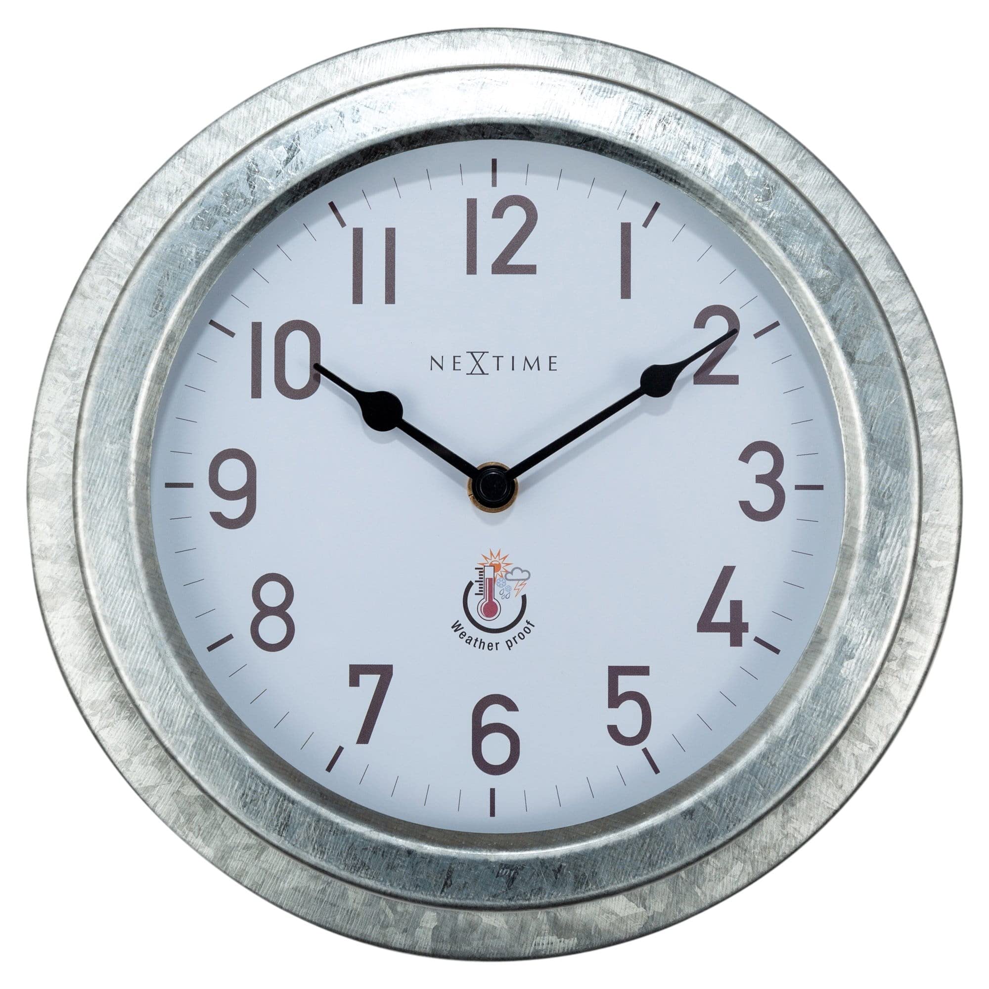 Horloge murale extérieure idéale pour aménager une terrasse ou un patio fleuri
