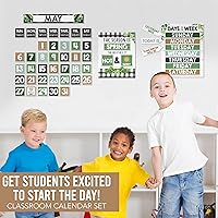 Vista 8 de Hadley Designs Juego de calendario de aula, decoración de tablón de anuncios, calendario escolar verde para decoración de aula, jardín de infantes