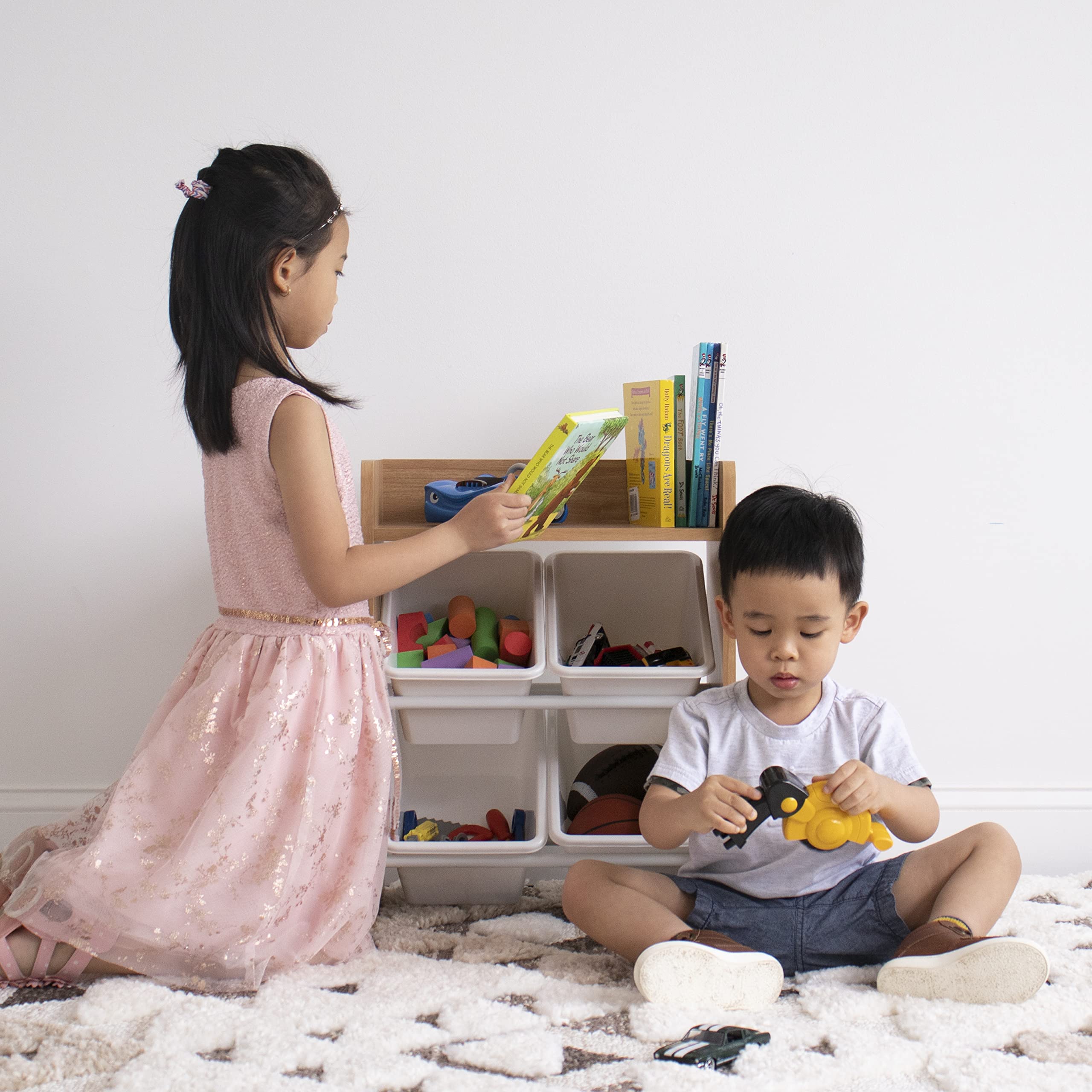 HumbleCrew Scaffale Bambini Compatto: Organizer Giocattoli con 4 Contenitori, Design Naturale/Bianco Elegante, Ideale per Camerette Stile e Ordinate