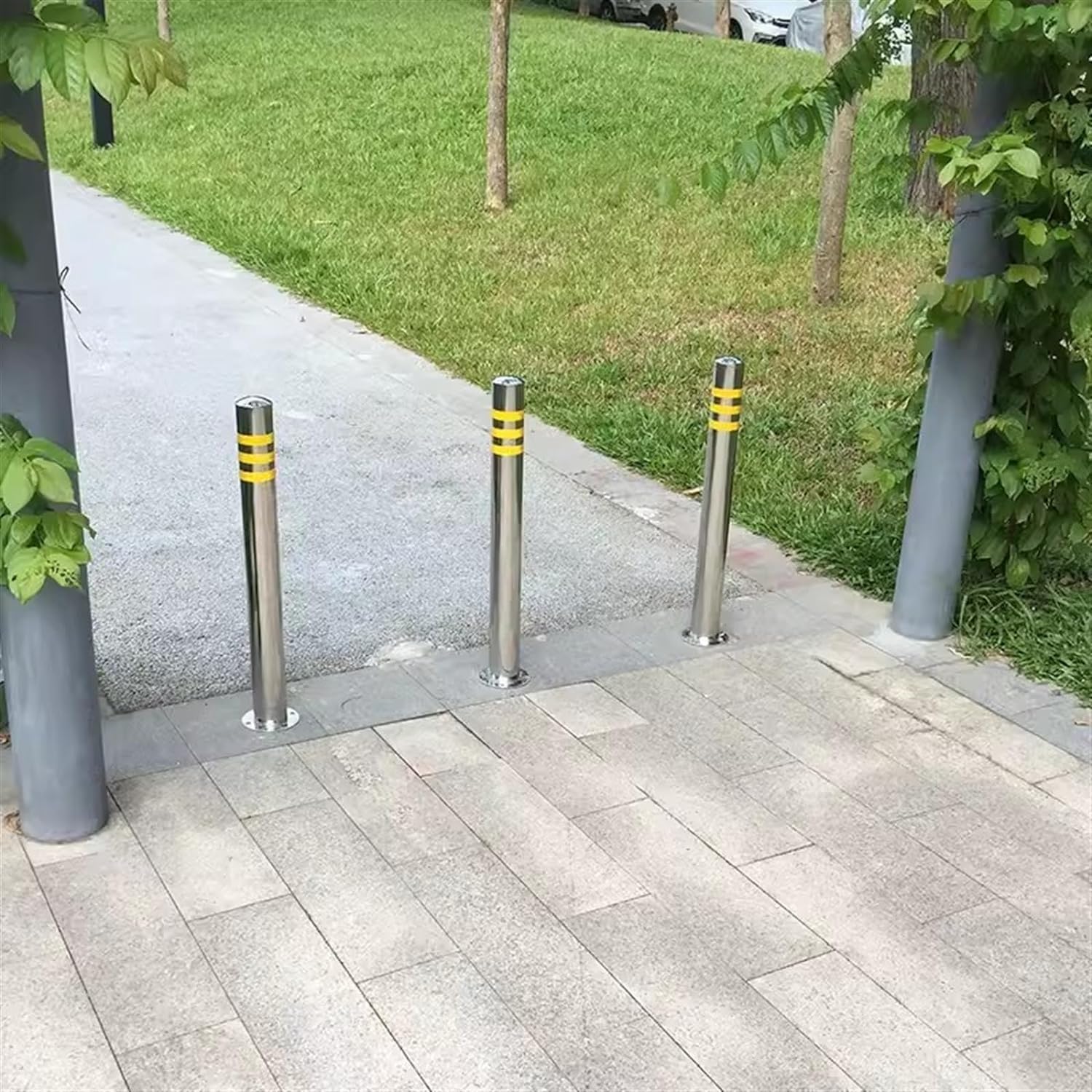 Paletti per vialetti, paletti di parcheggio per vialetti, paletti riflettenti in acciaio inossidabile alti 29,5 pollici per il controllo del traffico, barriera a palo