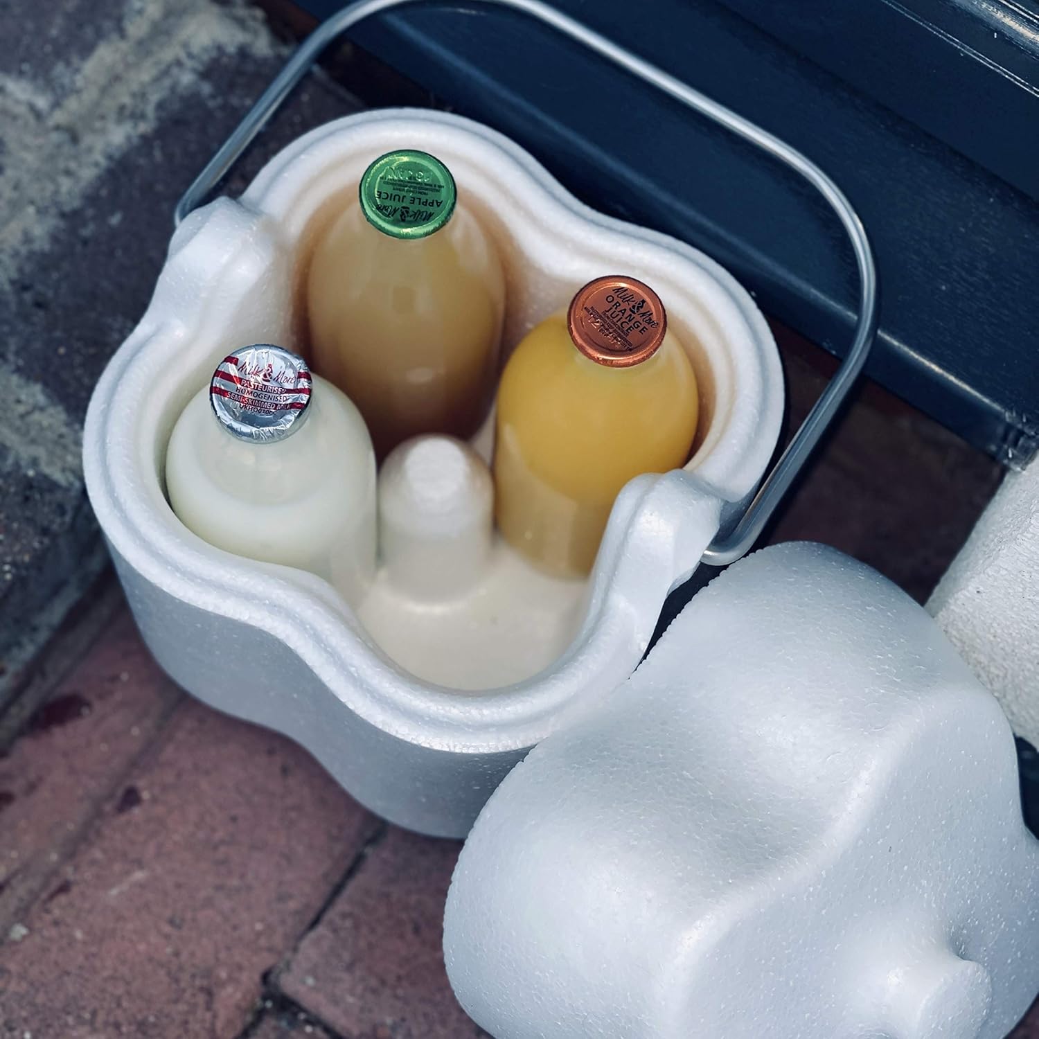 Milk Bottle Holder (4 Bottles) Doorstep Milk Bottle Holder Holds