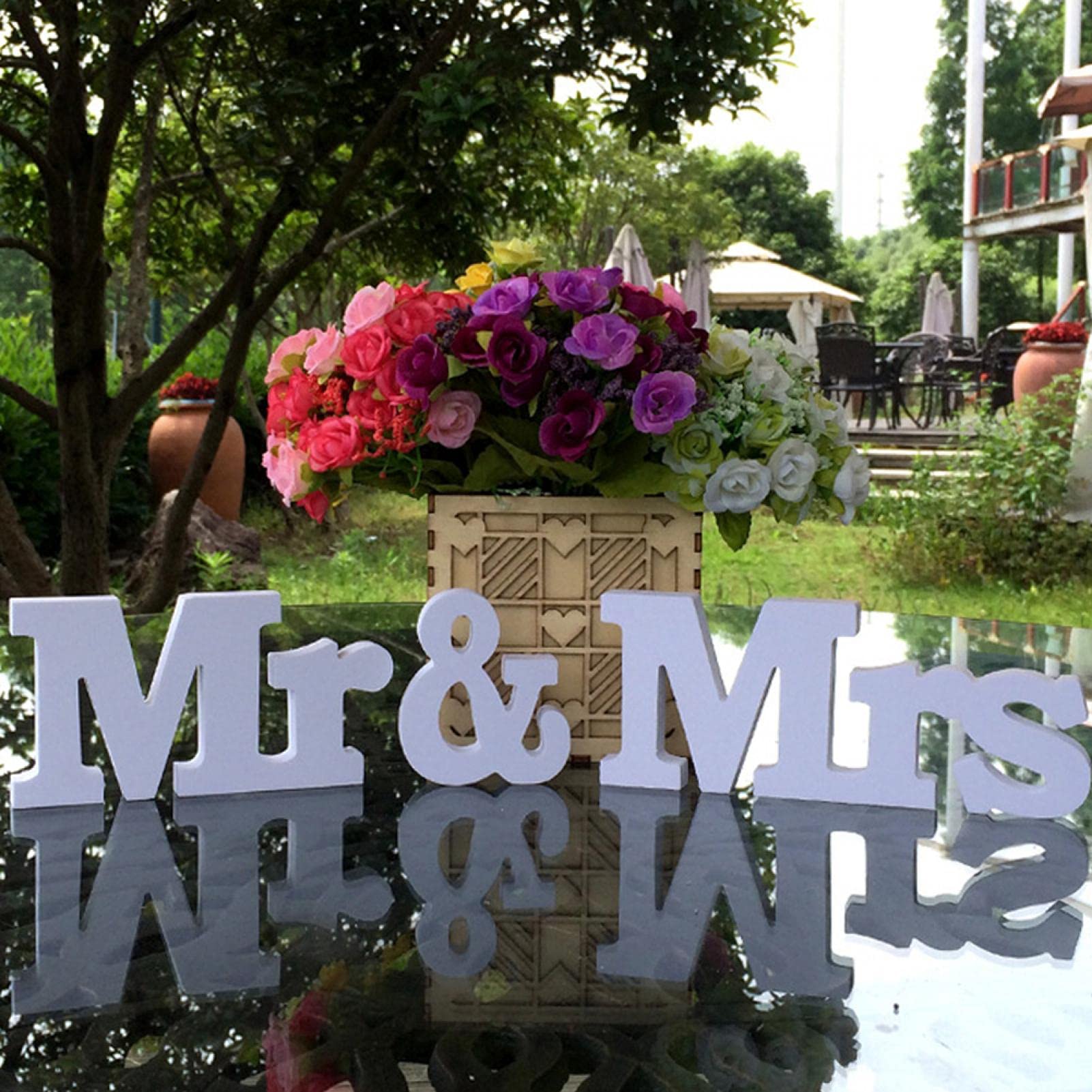 DASNTERED Large White Wooden MR & MRS Wedding Sign, MR & MRS Wooden Letters Wedding Reception Sign Solid Table Centrepiece Decor(White)