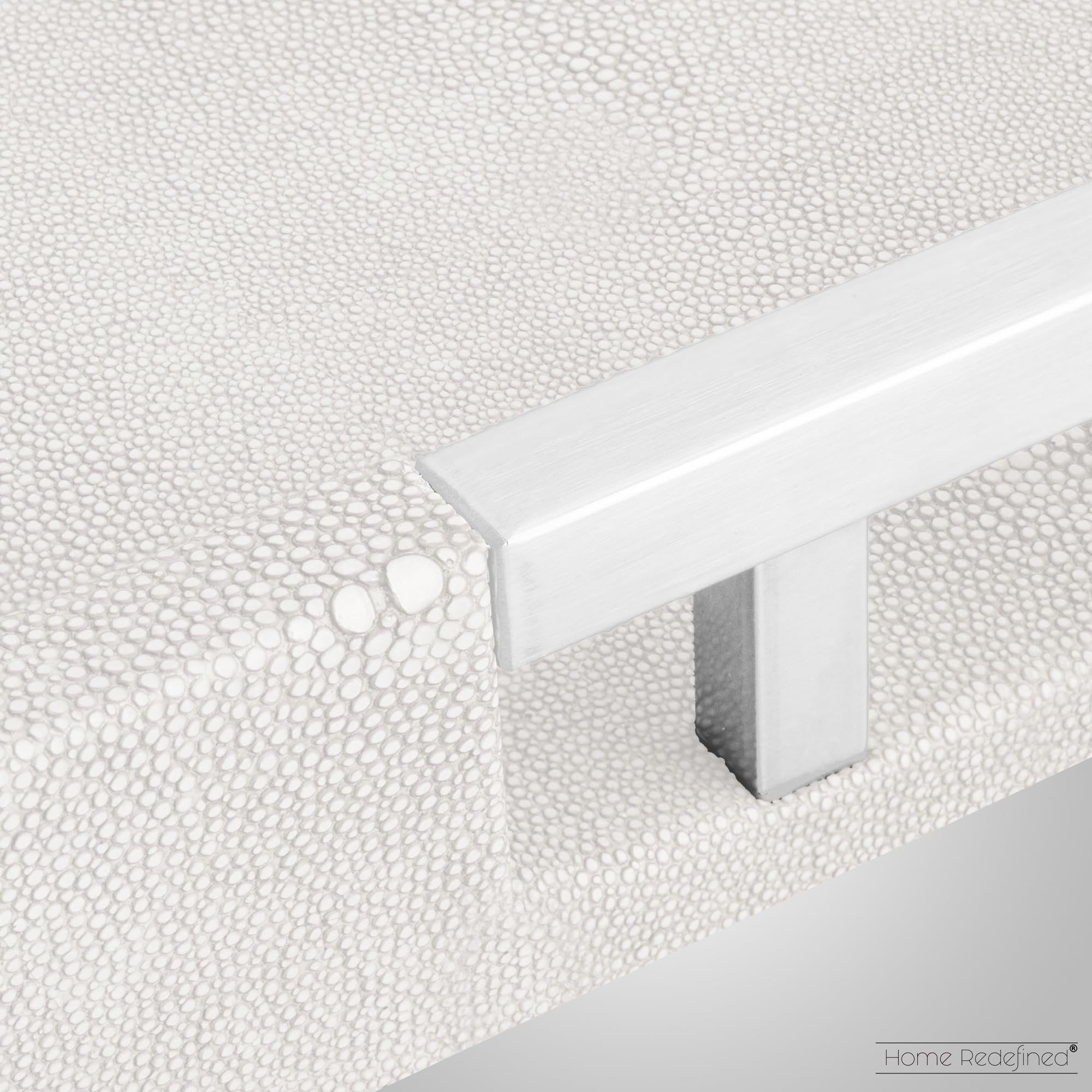 Plateau décoratif moderne et élégant en cuir synthétique avec poignées en métal argenté - 45,7 x 30,5 cm - Blanc