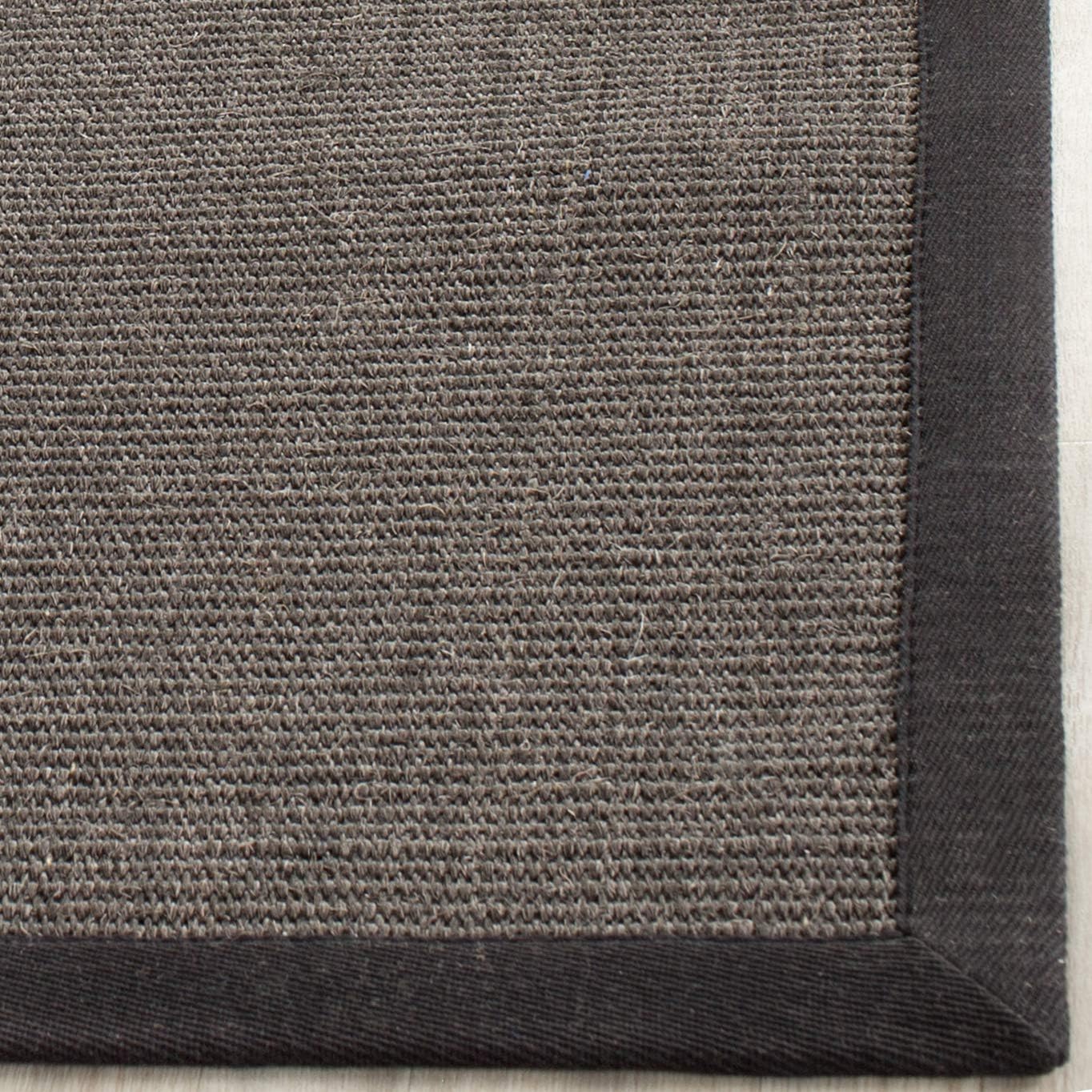 SAFAVIEH Natural Fiber Collection Accent Rug - 4' x 6', Charcoal & Charcoal, Border Sisal Design, Easy Care, Ideal for High Traffic Areas in Entryway, Living Room, Bedroom (NF441D)