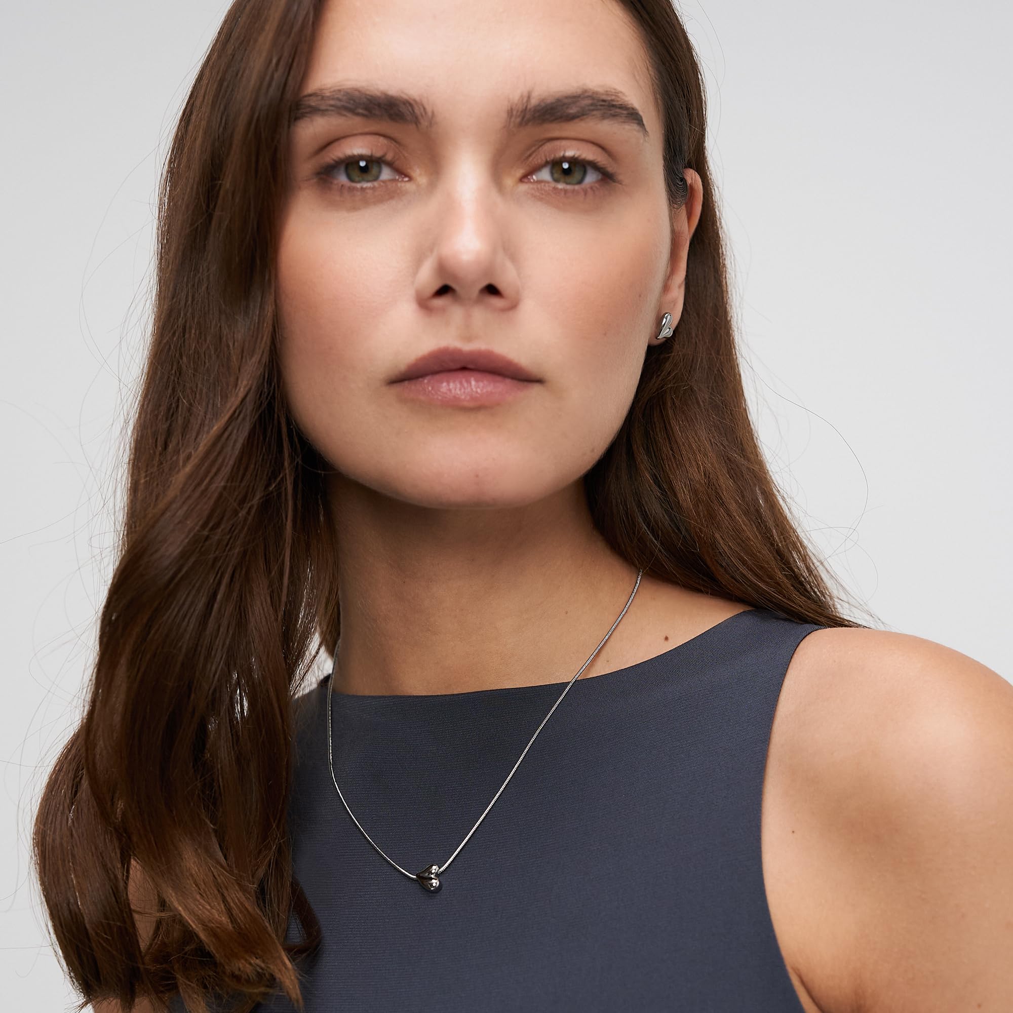 Tamaris Schmuck für Damen aus Edelstahl, Halskette mit organischem Herzmotiv für Valentinstag, Stilvoll und Elegante Geschenkidee