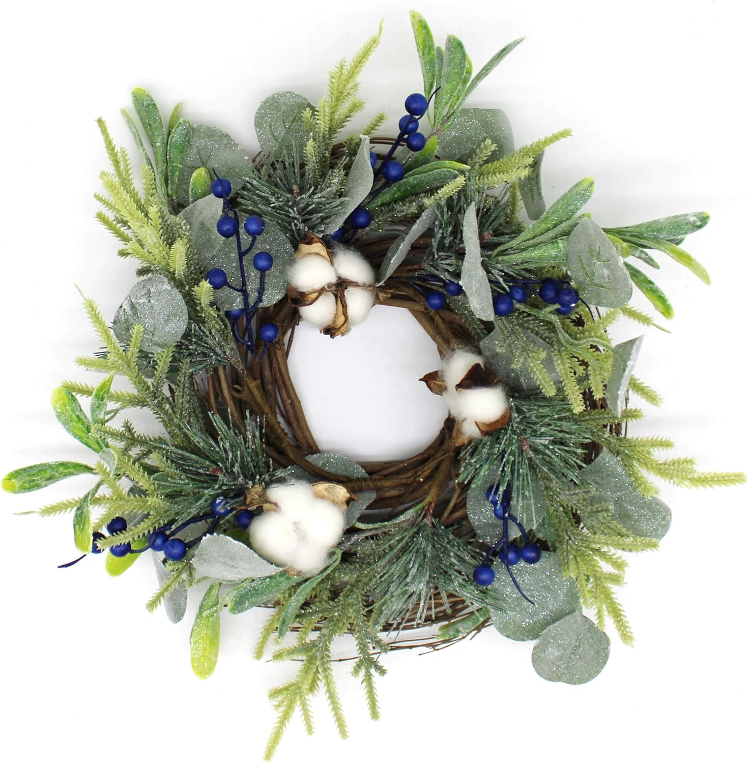 CVHOMEDECO. 素朴なカントリー人工クリスマスリース、雪に覆われた松の枝ユーカリ