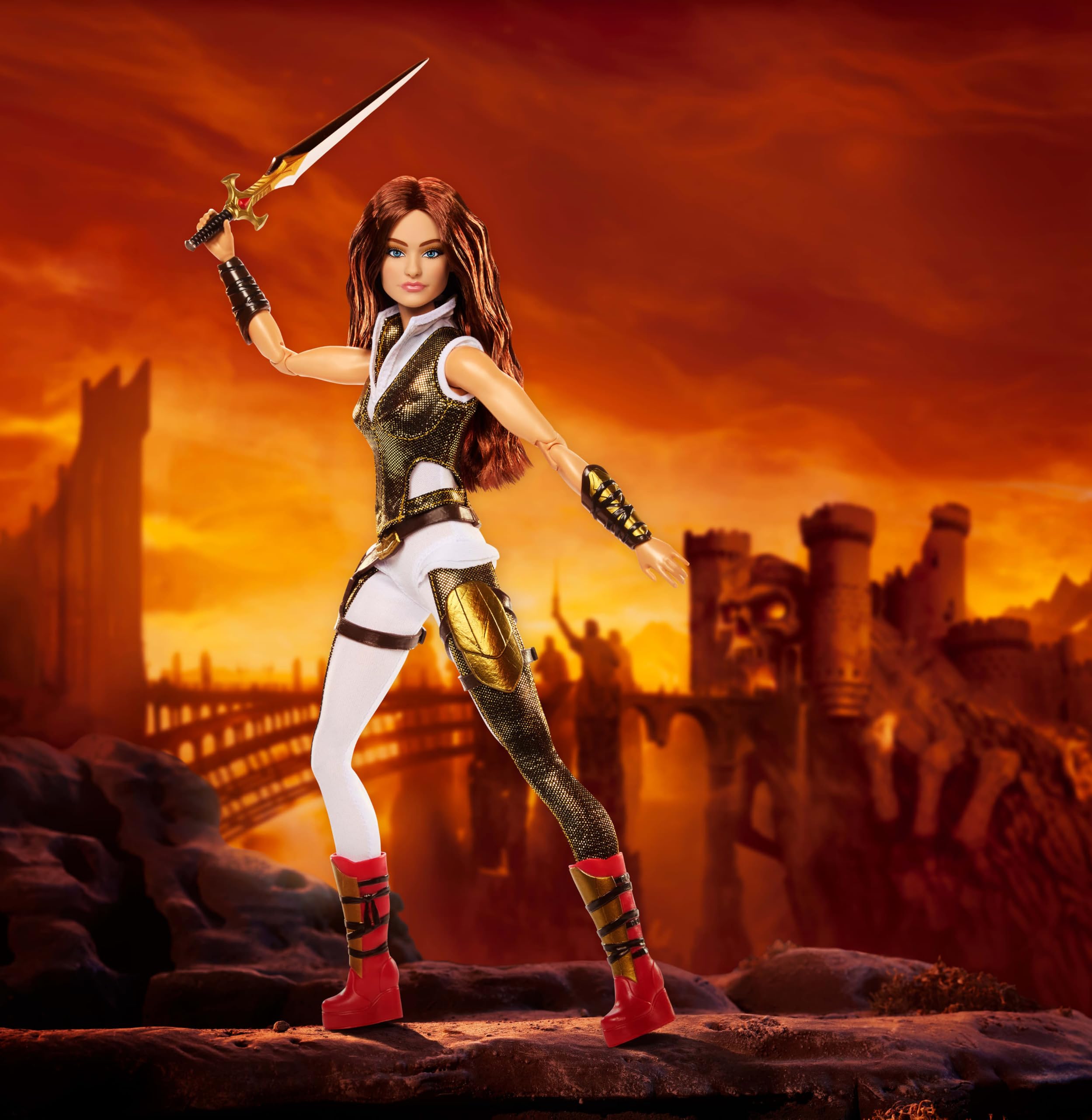 Barbie Signature Masters of the Universe Władcy Wszechświata Barbie Lalka kolekcjonerska Teela w kombinezonie, w zestawie „miecz” i podstawka dla lalki, zabawka dla dzieci 6+, JKG65