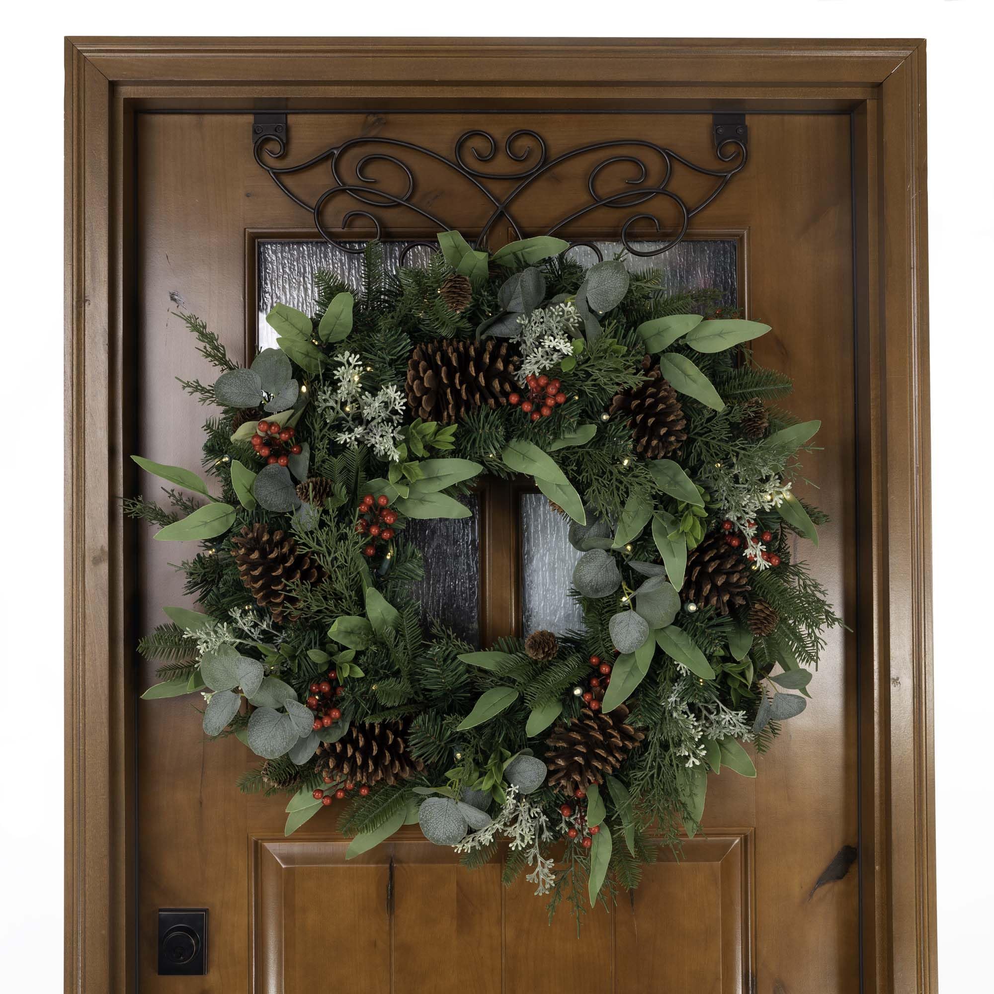 30 Inch Artificial Christmas Wreath Christmas Woods. Battery Powered Pre Lit 50 LED Mini Lights