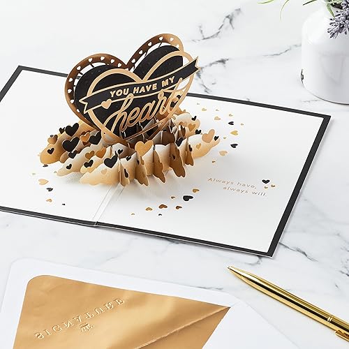Miniatura 3 de Hallmark Signature Paper Wonder - Tarjeta romántica de amor (You Have My Heart) en negro y dorado