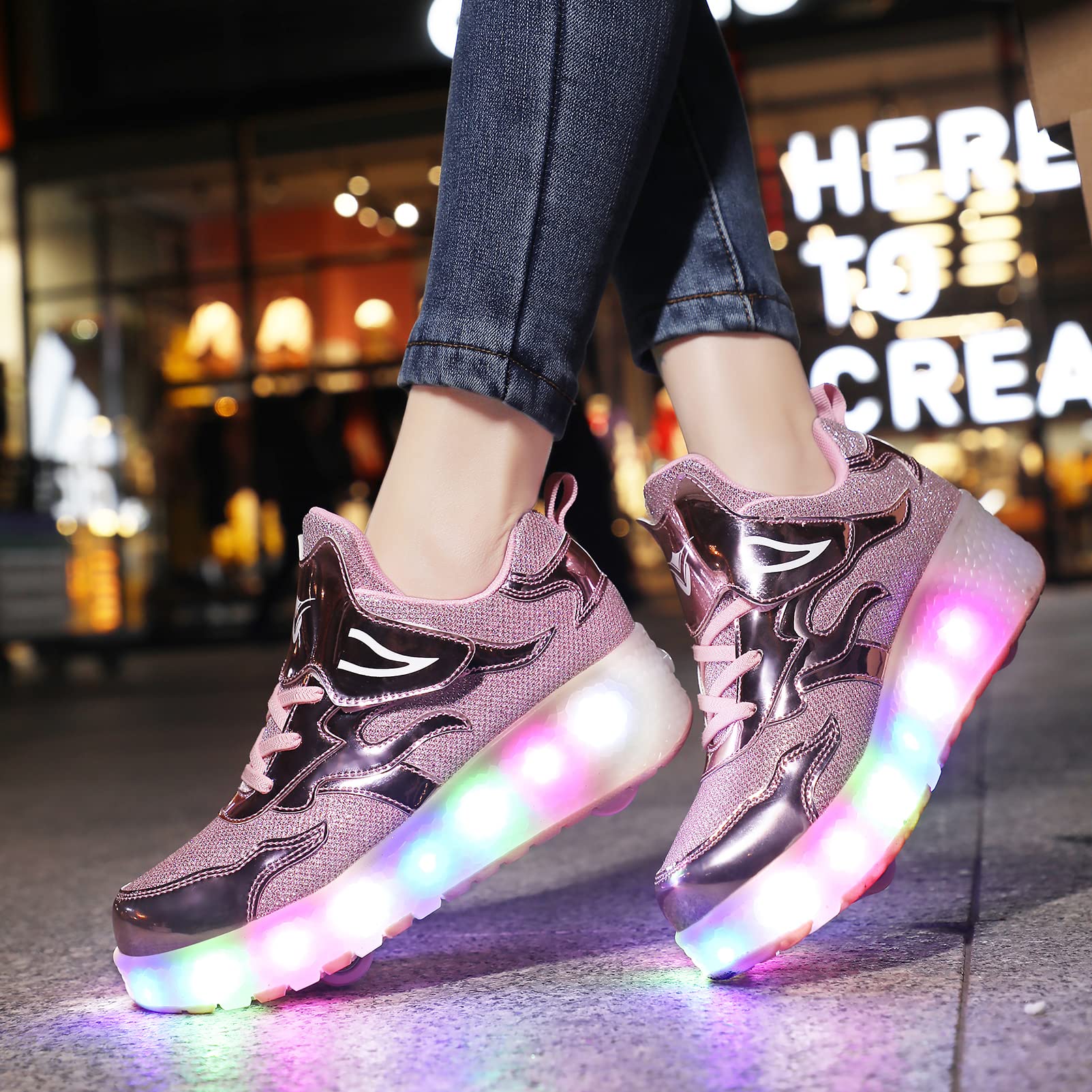 Junge Mädchen LED Leuchtend Schuhe mit Doppelt Rollen Ultraleicht Einziehbar Outdoor Sportschuhe 7 Farbe Farbwechsel Blinkschuhe Skateboardschuhe Gymnastik Sneaker Halloween Weihnachten Karneval