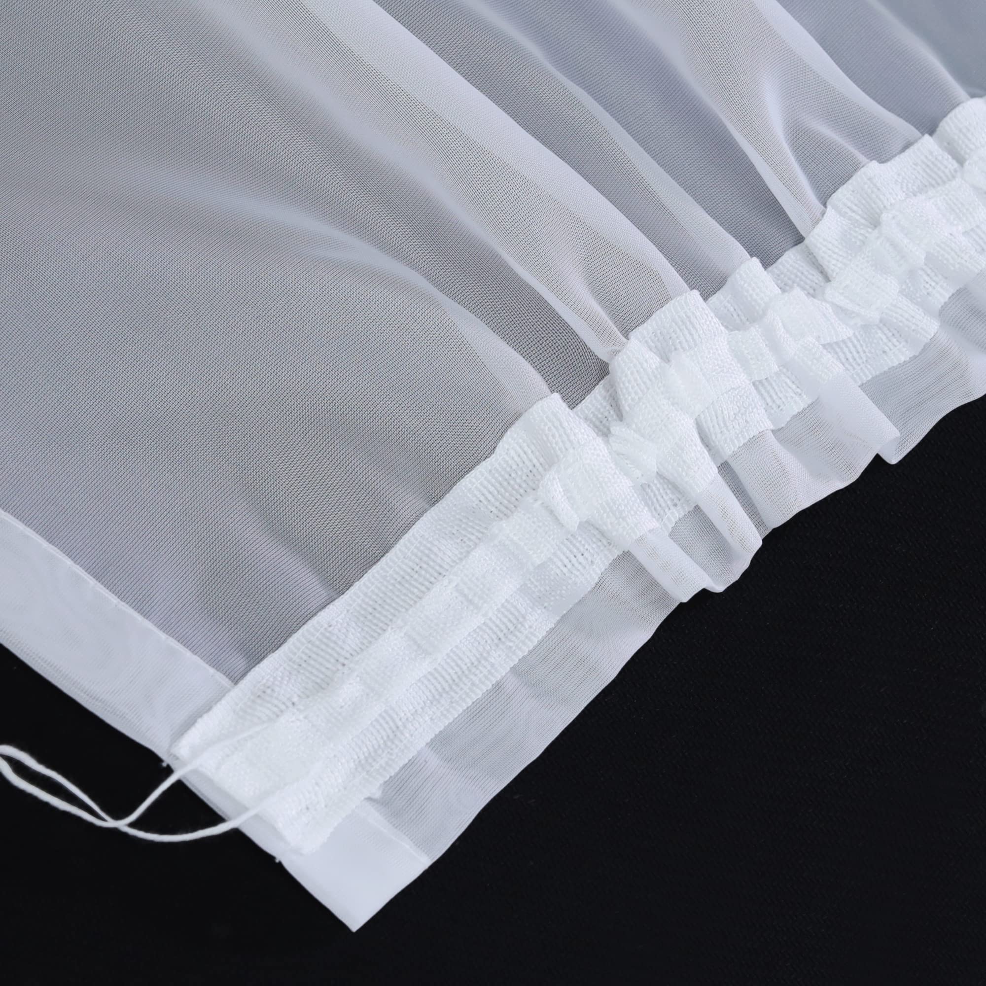 HongYa Bogenstore aus transparentem Voile mit Kräuselband und Satinband | Weiß, H/B 100/500 cm, einteilig, lichtdurchlässig, pflegeleicht, geschwungener Saum, für Küche und Wohnzimmer