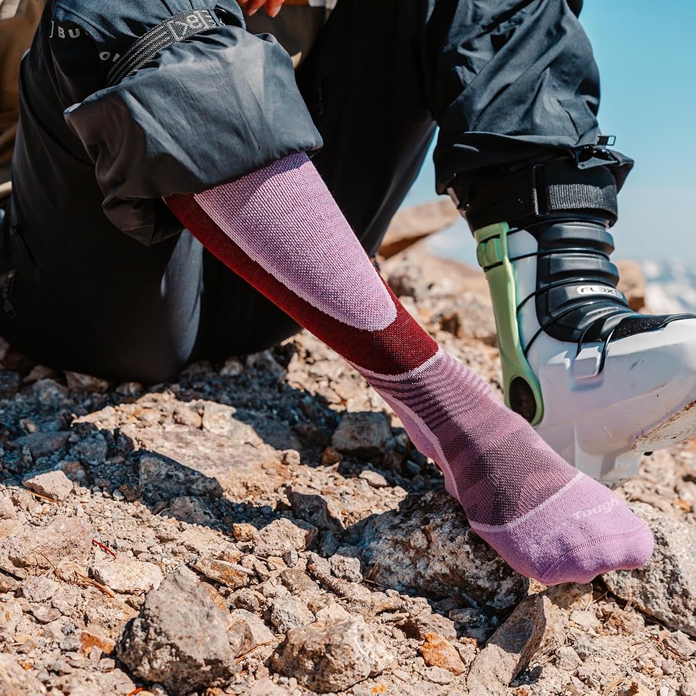 Amazon.com: Darn Tough Snow Socks for Women - Lightweight Over-the