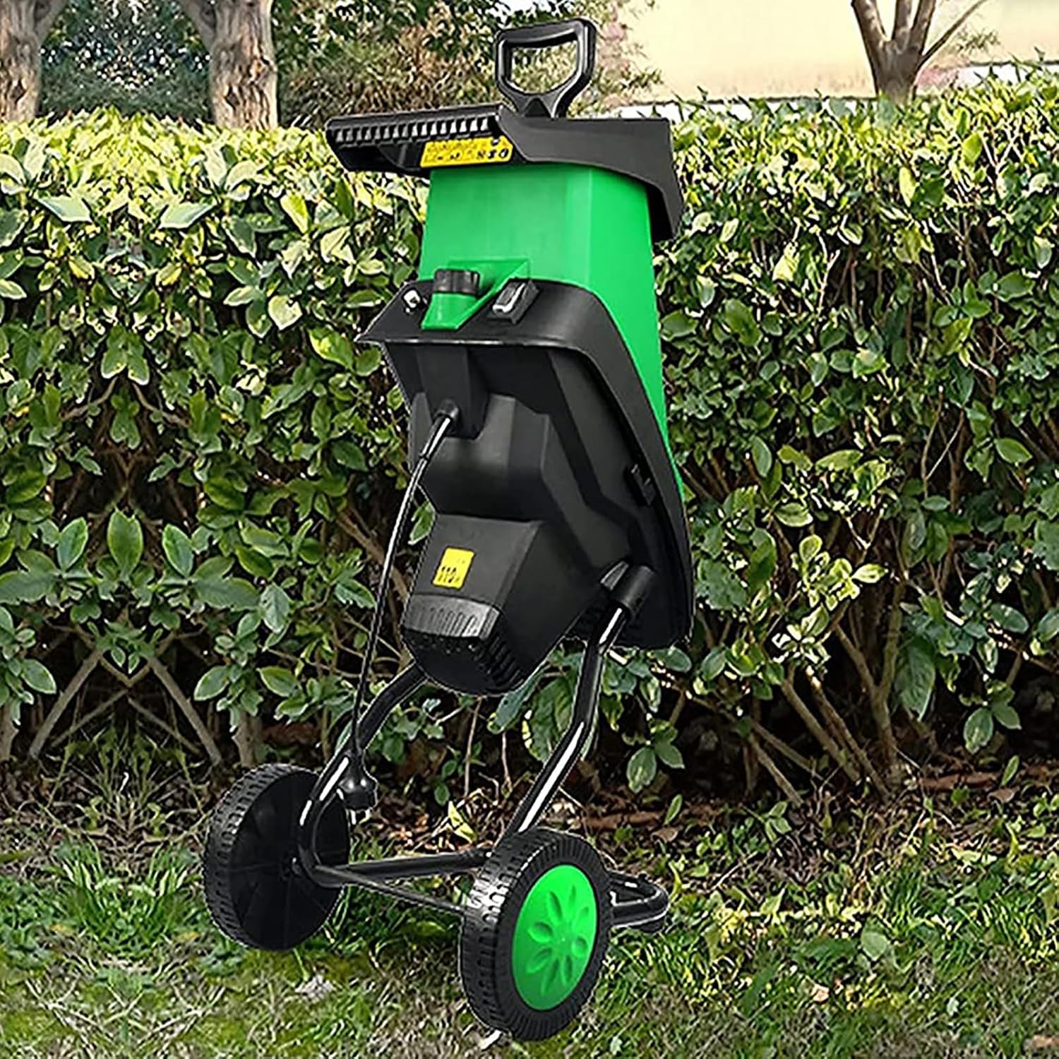 Electric Garden Shredder Wood Chipper 2400W Leaf Mulcher - Efficient Lawn and Garden Use Chippers for Quick and Easy Cleanup