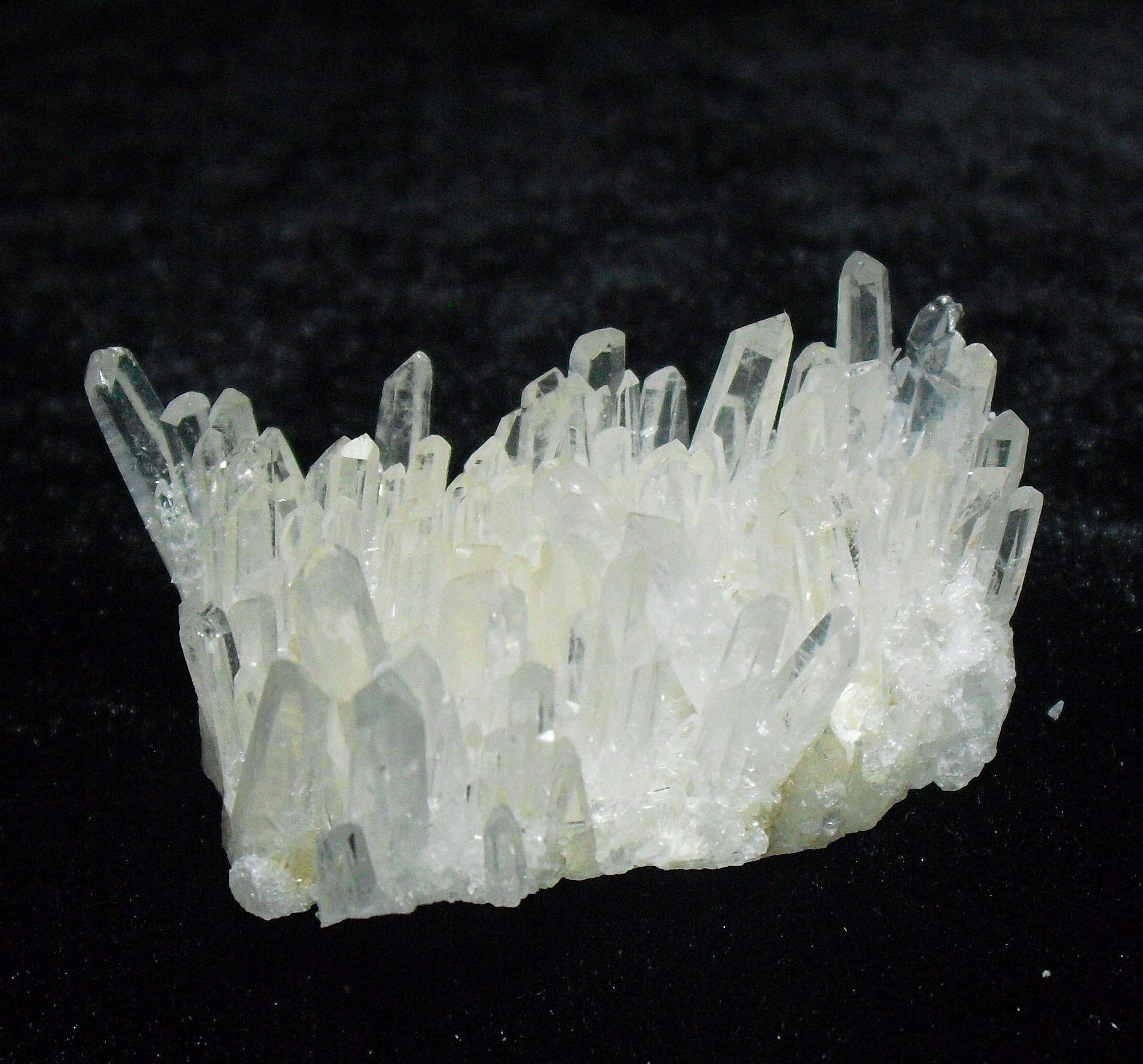 Pounique Healing Crystal Stone Natural Clear Quartz Cluster Point Druzy Chakra Reiki Specimen Mineral Collection Decor Gift(Clear 3-3.5 OZ.85g - 100g)