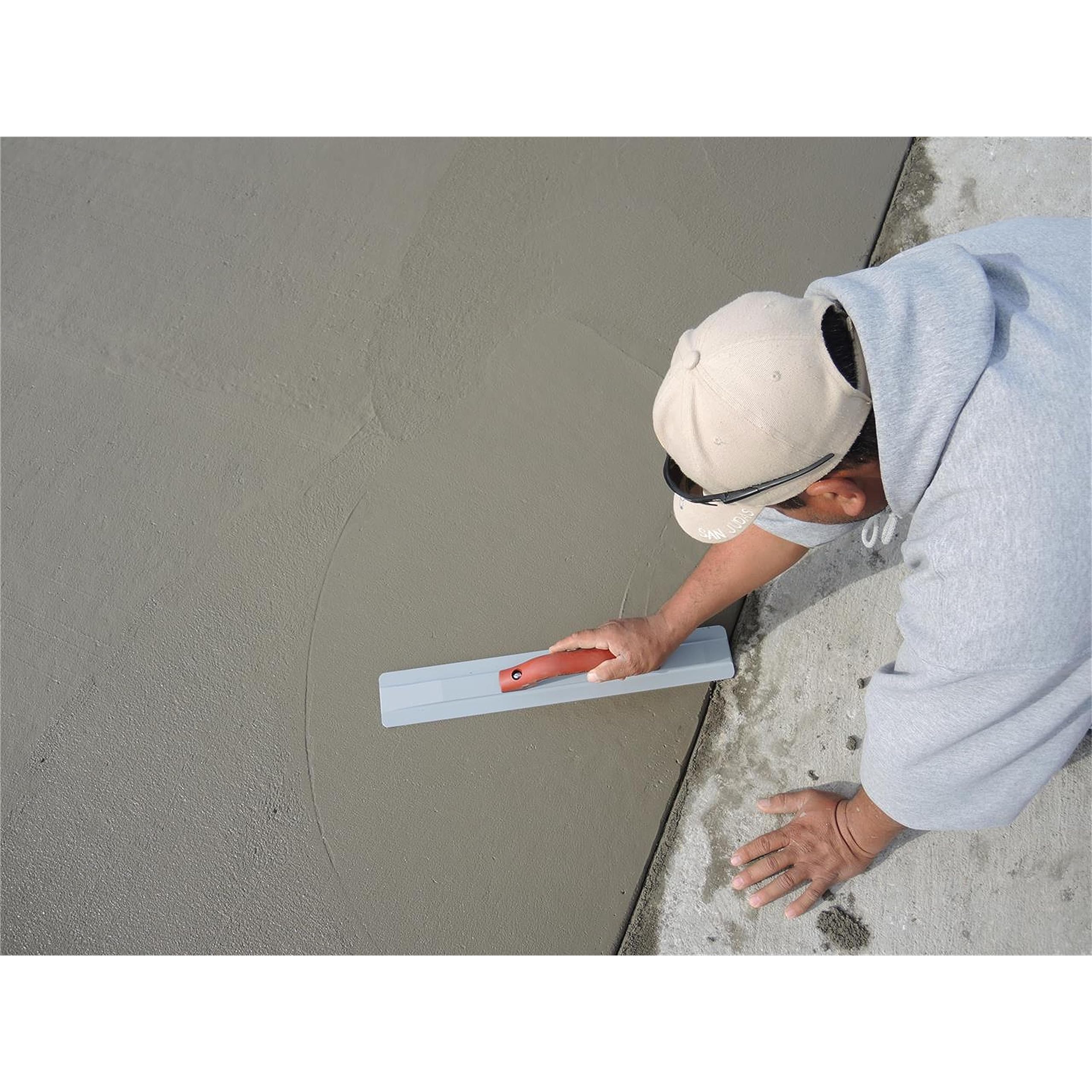 Raddrizzatrice a mano Marshalltown con impugnatura Durasoft, in magnesio, per pavimento e calcestruzzo, dimensioni della raddrizzatrice: 305x79 mm