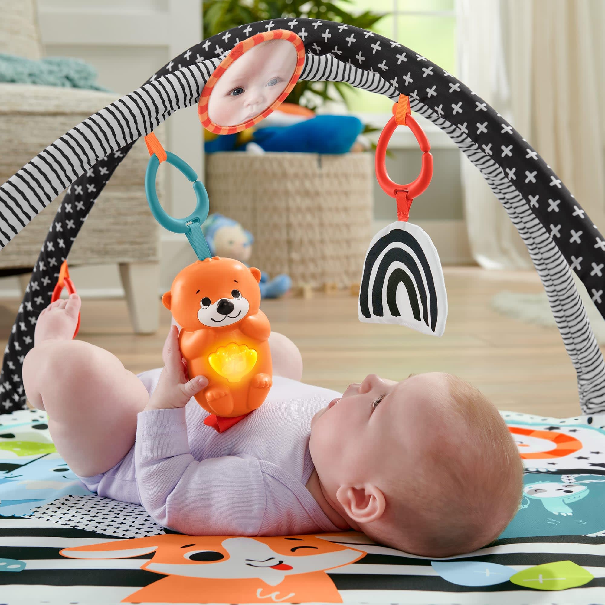 Fisher-Price Alfombra Gimnasio 3 en 1, Estampado animalitos Divertidos, Manta para bebé recién Nacido con Accesorios (Mattel HBP41)