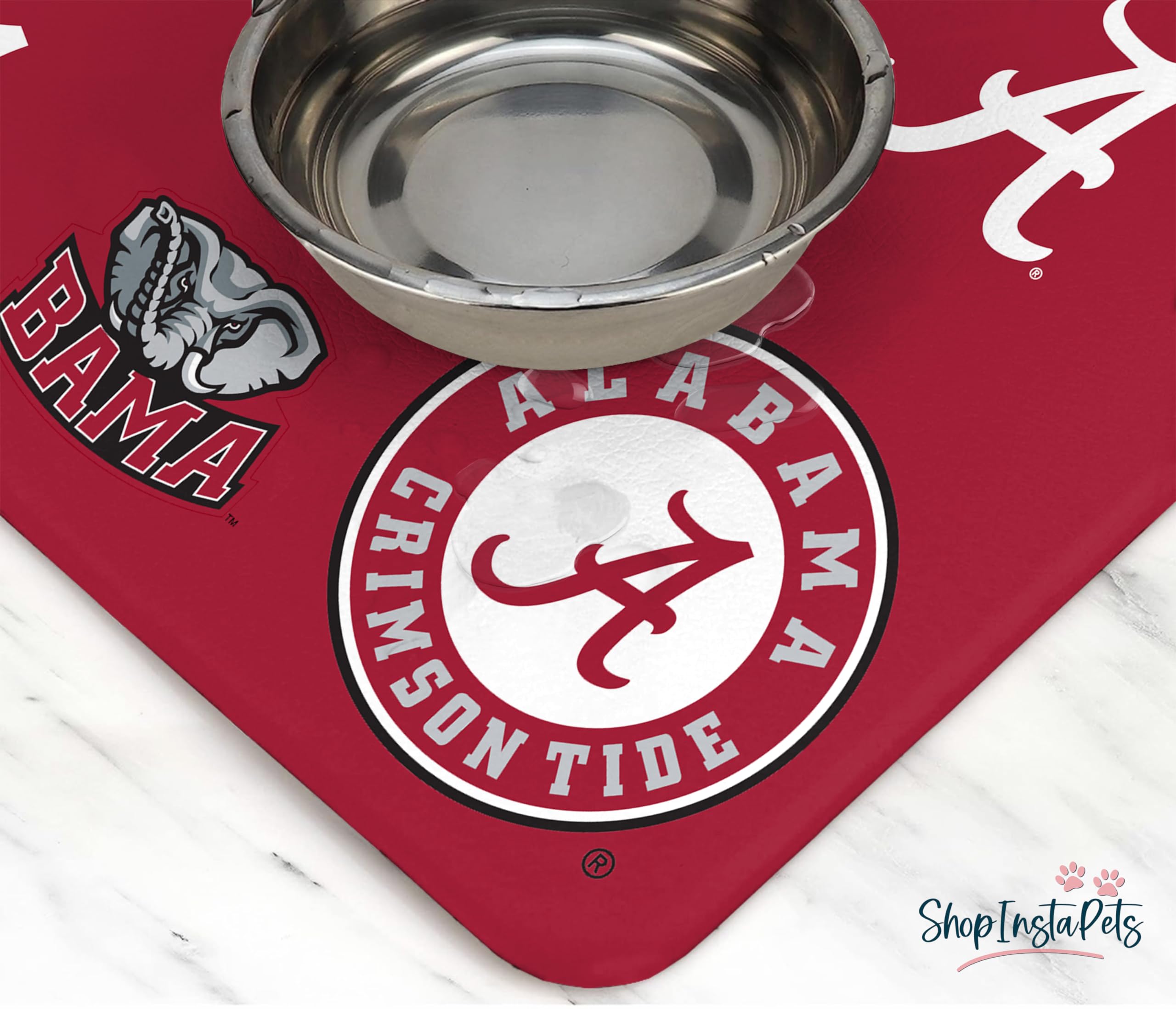NCAA Tapis de nourriture et d'eau sous licence officielle pour chiens et chats | 45,7 x 73,7 cm | antidérapant | imperméable (Alabama Crimson Tide)
