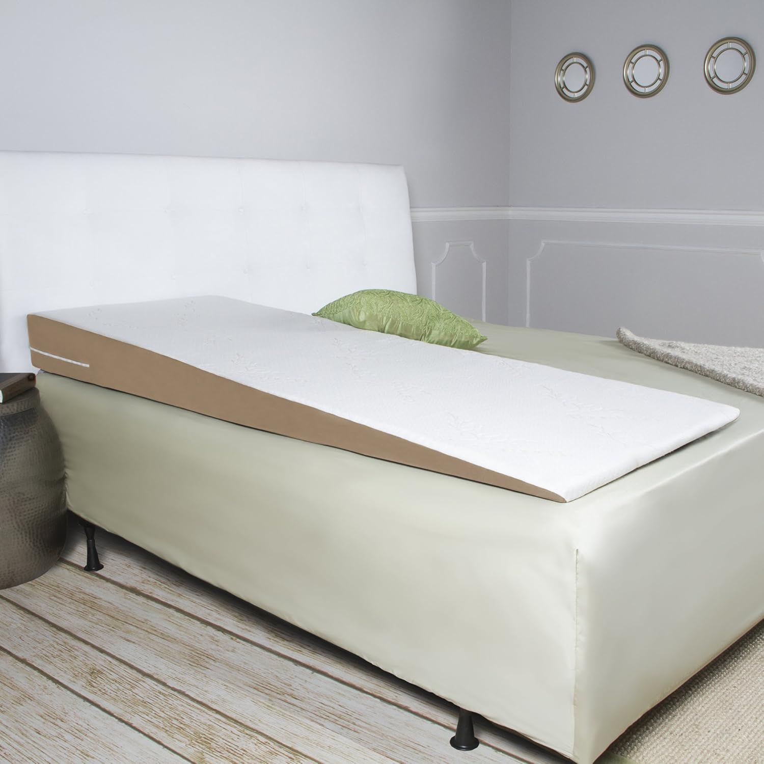 Full Length White and Beige Memory Foam Bed Wedge Pillow