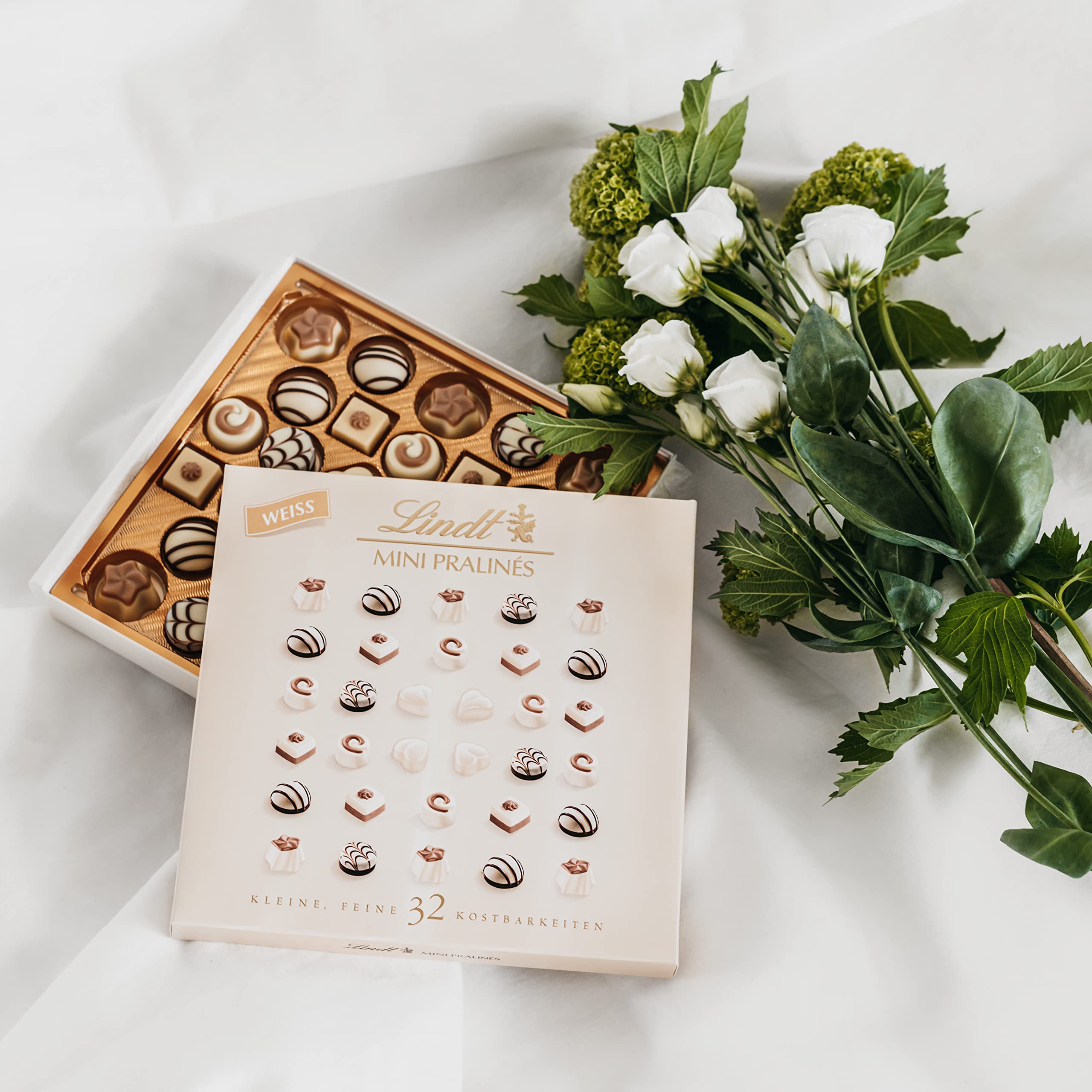 Lindt Mini Pralinés biały, biała czekolada, 32 pralinki, mały prezent z czekolady, 160 g
