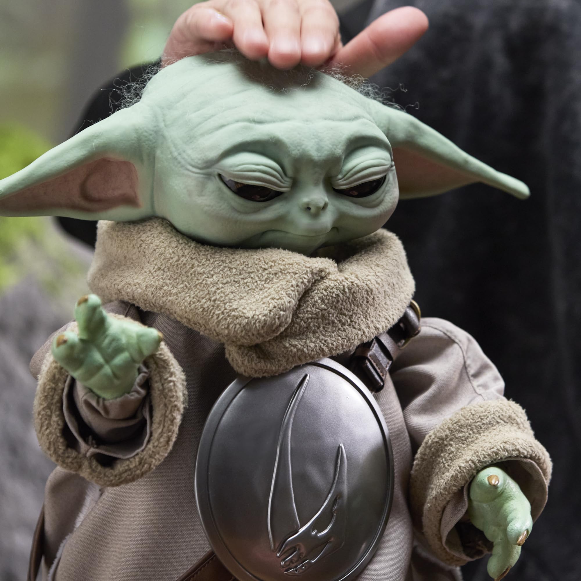 Star Wars Ultimate Grogu, animatronico Premium in Scala 1:1, Replica a grandezza Naturale in Edizione Limitata dai 14 Anni in su, Confezione in Edizione Speciale