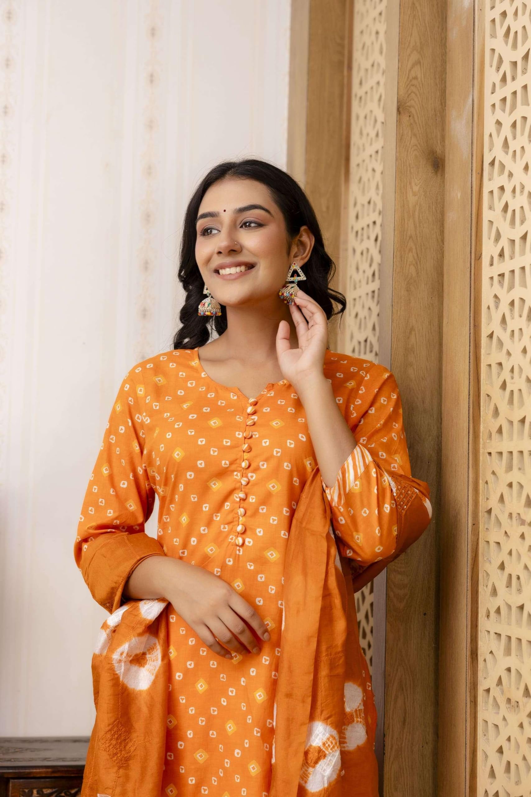 JG JAI GOVINDAM Indian Kurtis for Women Salwar Kameez Suit Set Indian Dresses Chikankari White Kurti Pant & Dupatta Set