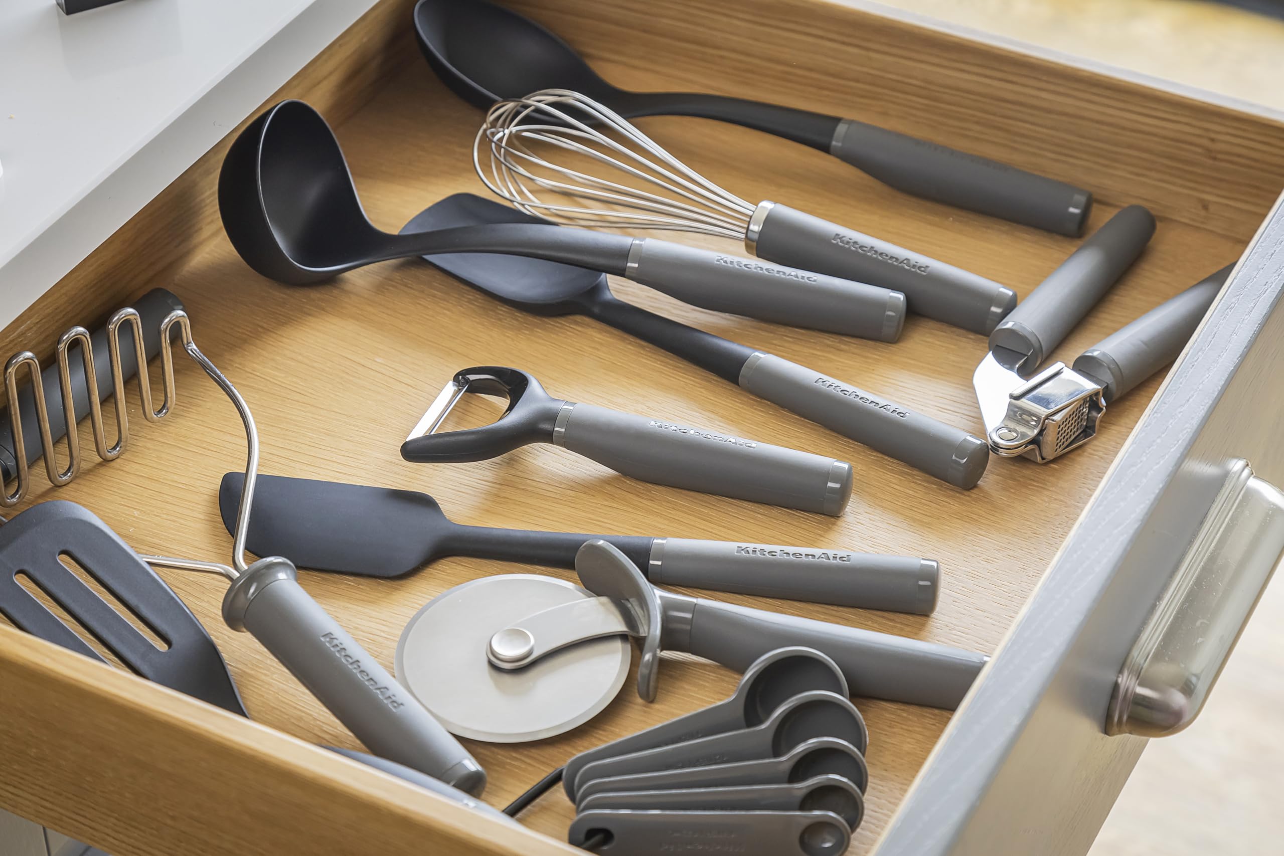 KitchenAid Maszynka do mięsa z miękkim uchwytem - grafitowy