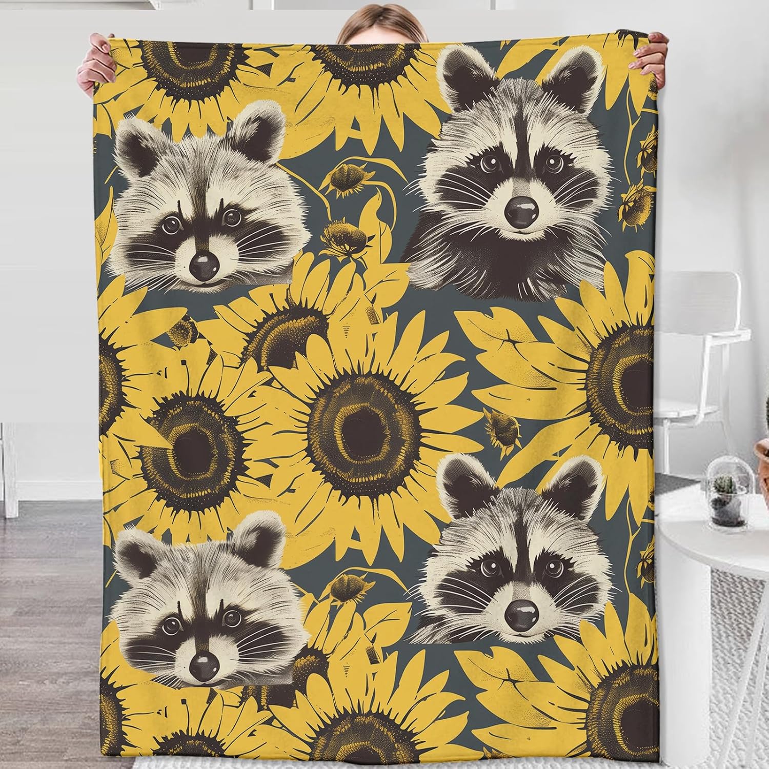 Raccoon Sunflower Blanket,Gifts for Wildlife and Flower Lovers,Lightweight Flannel Throw Blankets,Retro Animal and Floral Throws Home Decor,for Couch Living Room Office,60x50inch