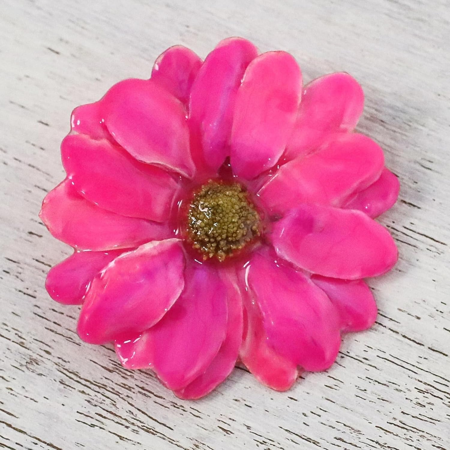 NOVICA Artisan Handmade Natural Aster Brooch Pin Flower Fuchsia from Thailand Or Leaf Gold Accent Floral [2 in L x 2.2 in W x 0.4 in D] ' Let It Bloom in Fuchsia'