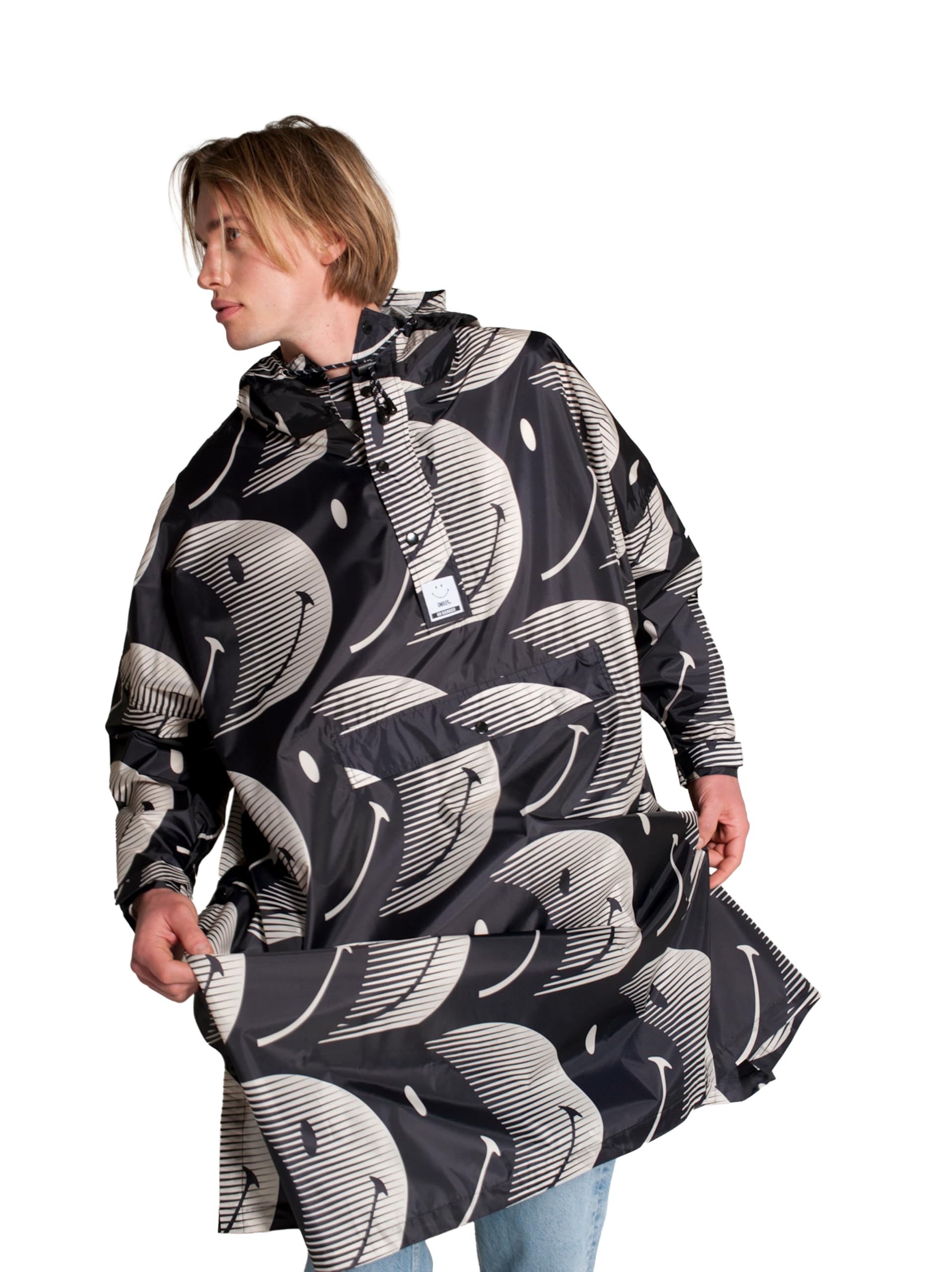 Rainkiss – Regenponcho für Erwachsene – Wasserdicht – PFAS-frei – Einheitsgröße – Black – 100% recyceltes Polyester – Design: Half Moon x Smiley