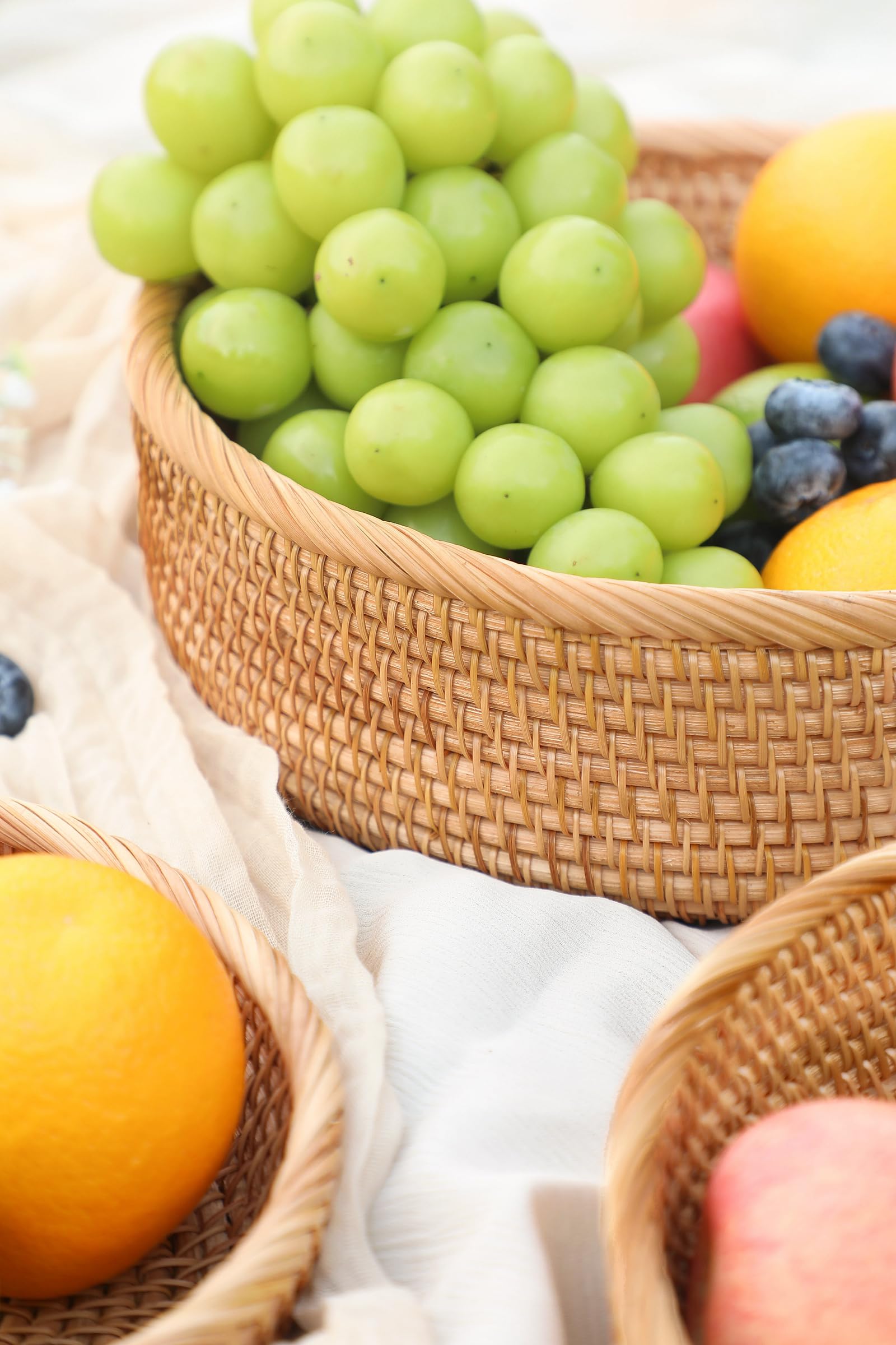 HITOMEN Set di 3 cestini per il pane in rattan fatti a mano, ciotole rotonde in vimini per frutta, in tessuto naturale, decorativo, per organizzare il bancone della cucina (marrone miele)