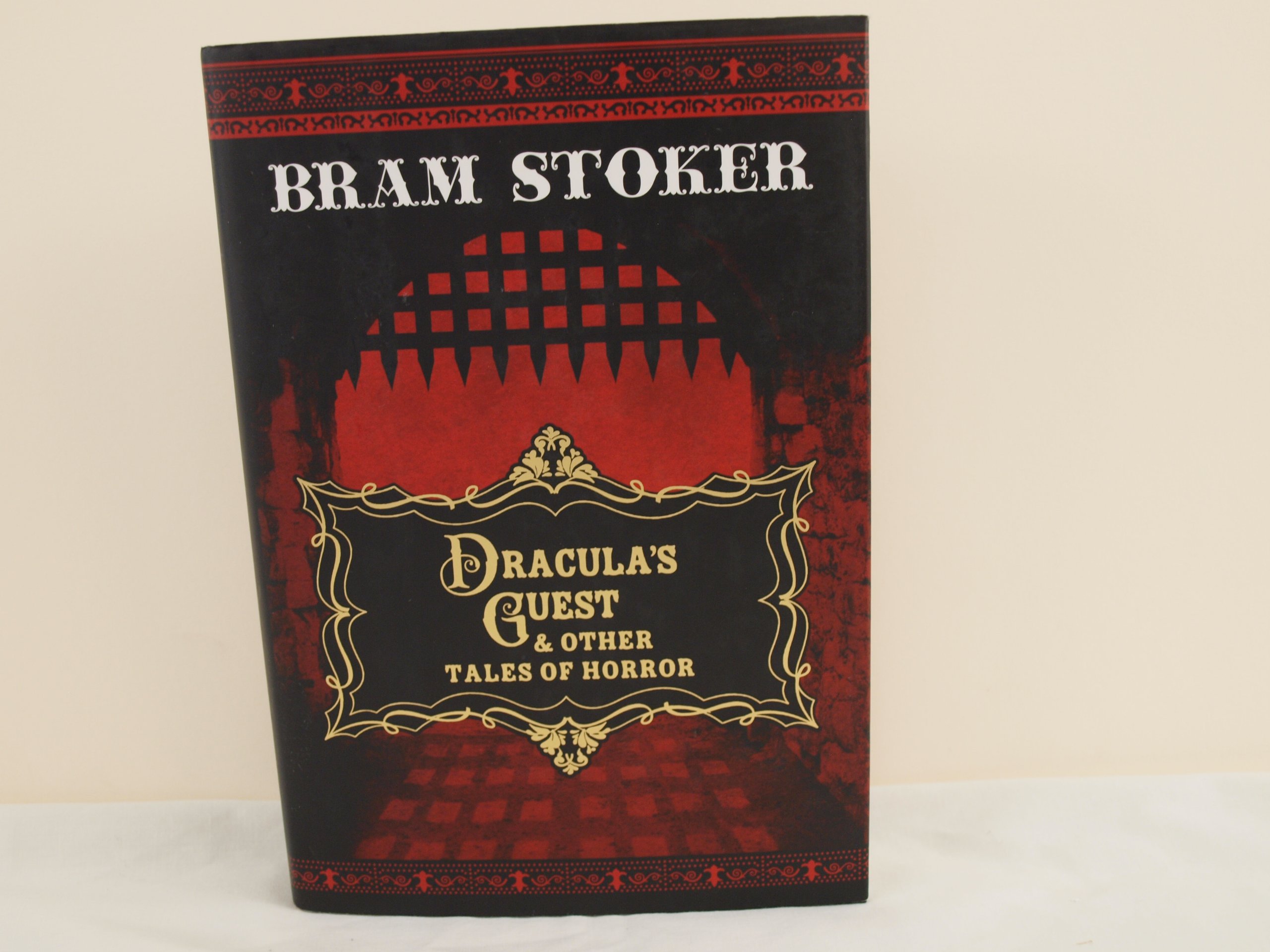 Cover of Dracula's Guest and Other Tales of Horror