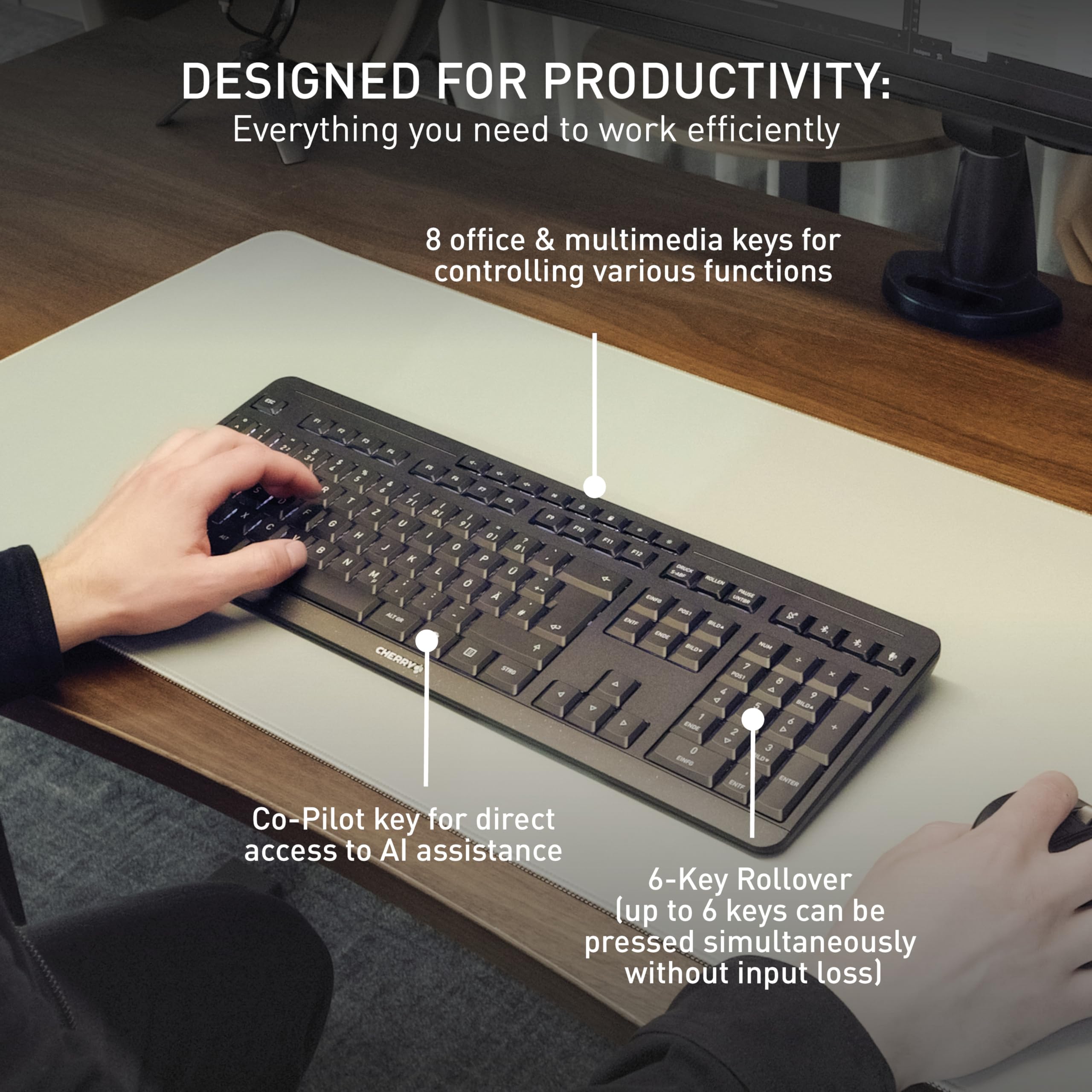 CHERRY STREAM KEYBOARD ULTIMATE, Bezprzewodowa Klawiatura Obsługująca do 4 Urządzeń, Układ US (QWERTY), Bluetooth, 2,4 GHz i Kabel, Podświetlana, Czarny