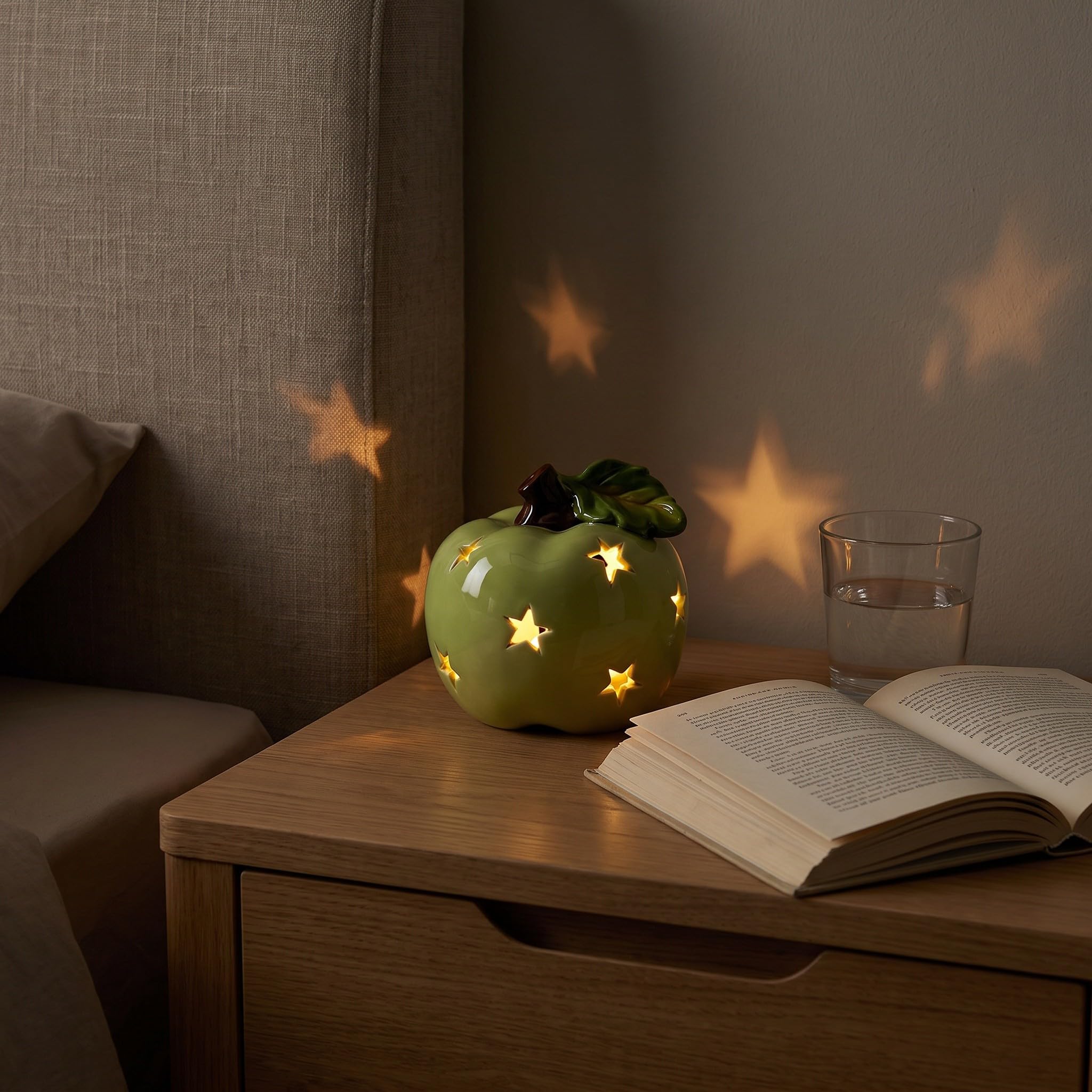 UKCOCO Luce notturna a LED a forma di mela verde in ceramica, decorazione