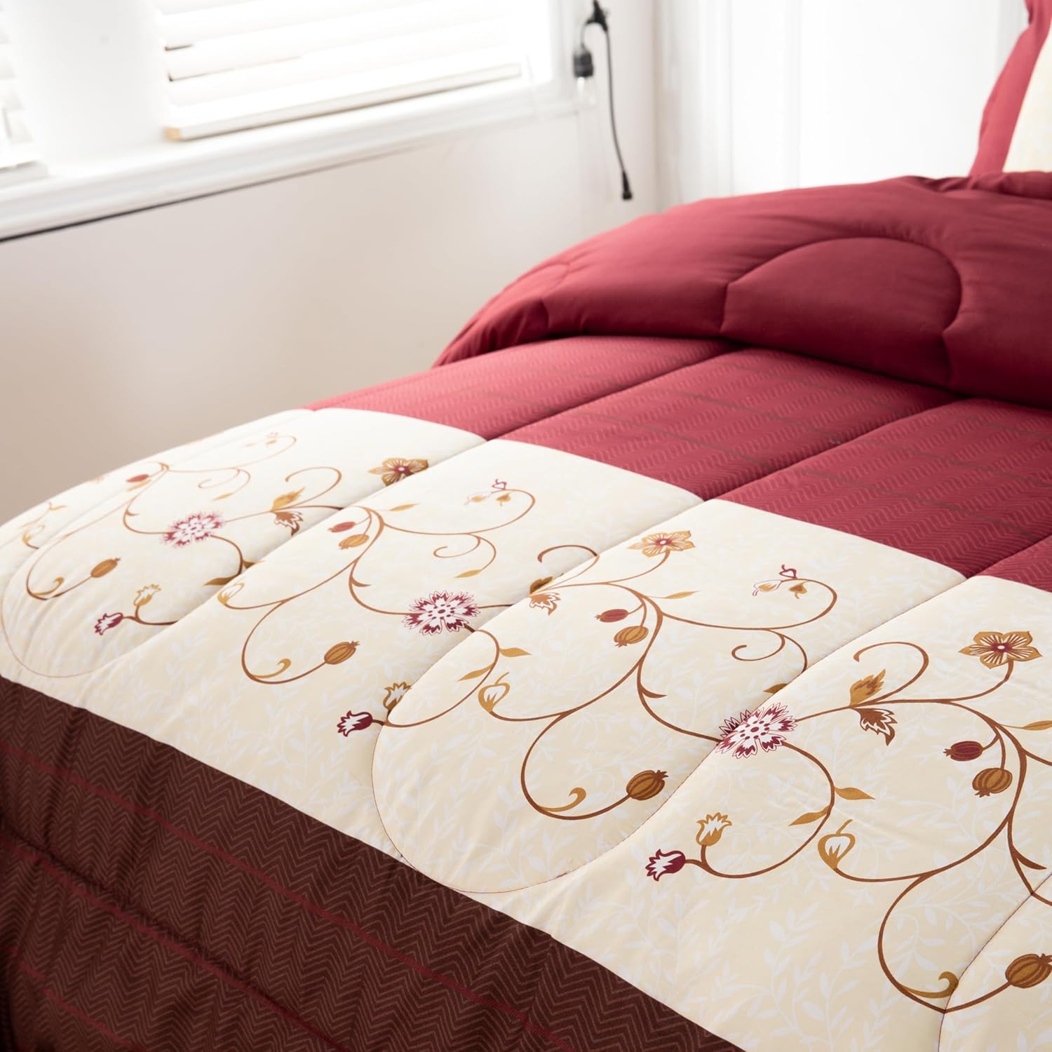 Marina Decoration Home Decor Ultra Soft Luxury Fluffy Goose Down Alternative Bedding Printed 3 Piece Comforter Set, Modern Burgundy Cosmos Floral Pattern Queen/Full Size