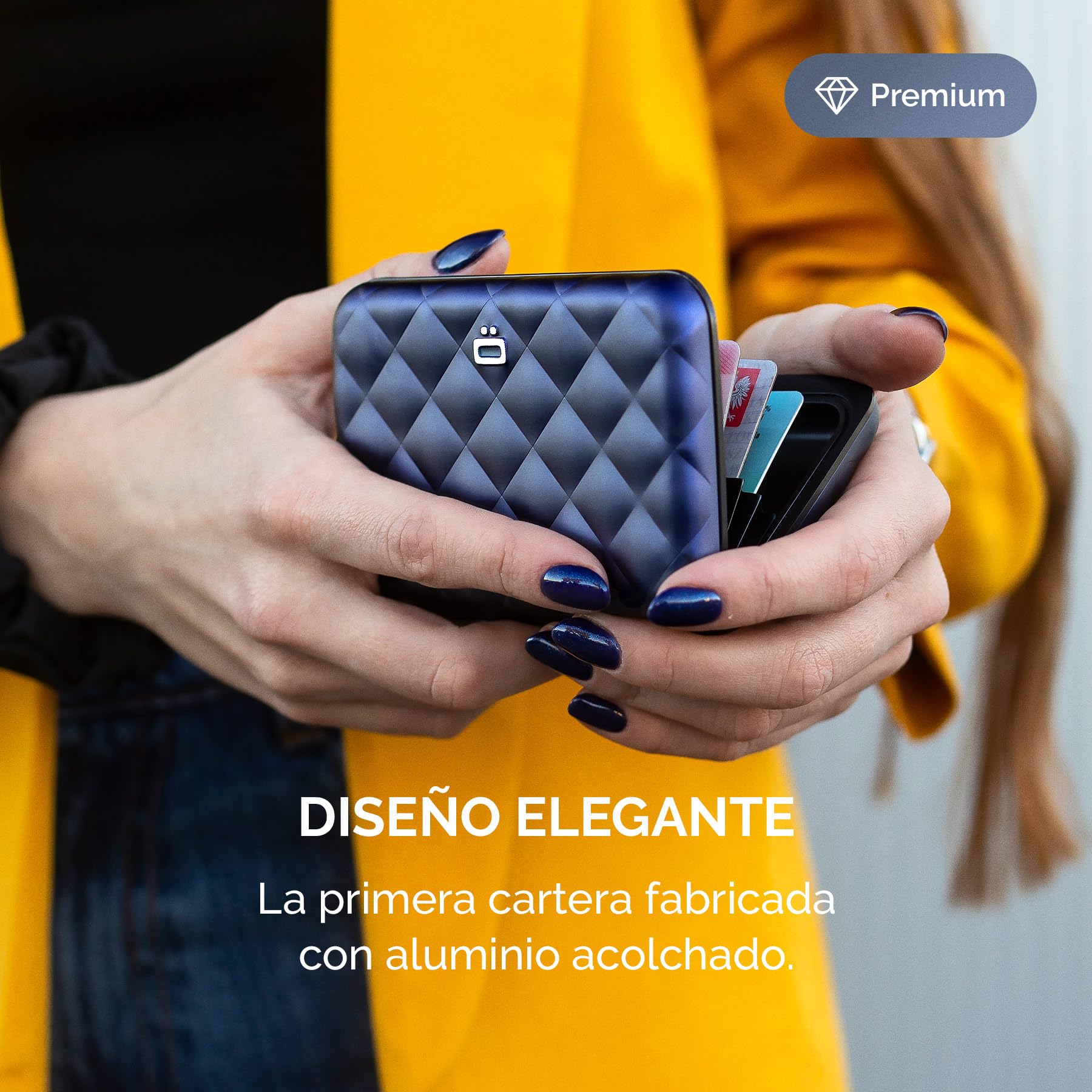 ÖGON -DESIGNS- Tarjetero para Mujer, de Aluminio rígido Acolchado, protección RFID contra el fraude y la desmagnetización, Cartera compacta, Modelo Lady Case Helsinki