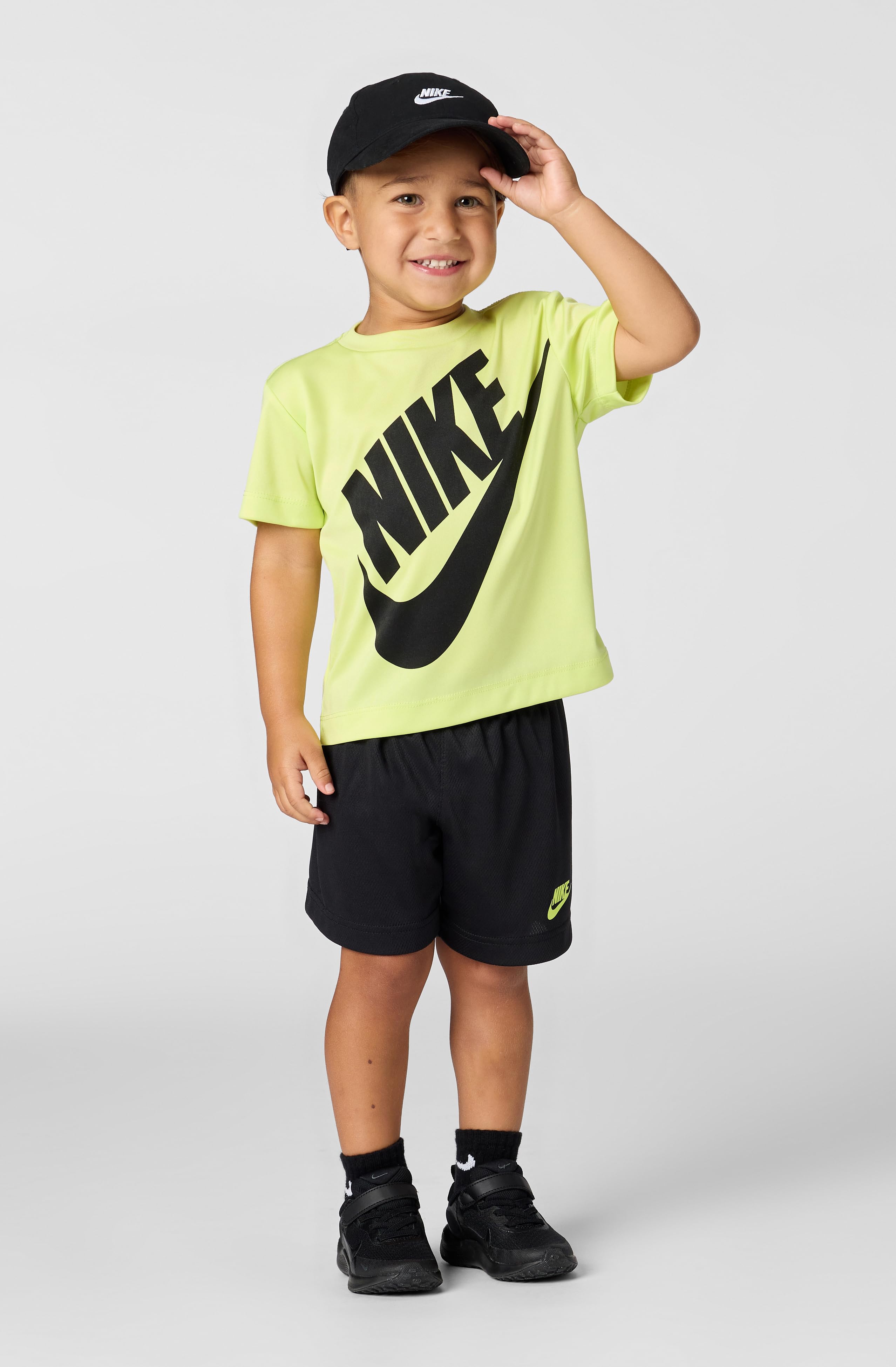 Amazon.com: Dri-Fit Sportswear T-Shirt and Mesh Shorts 2-Piece